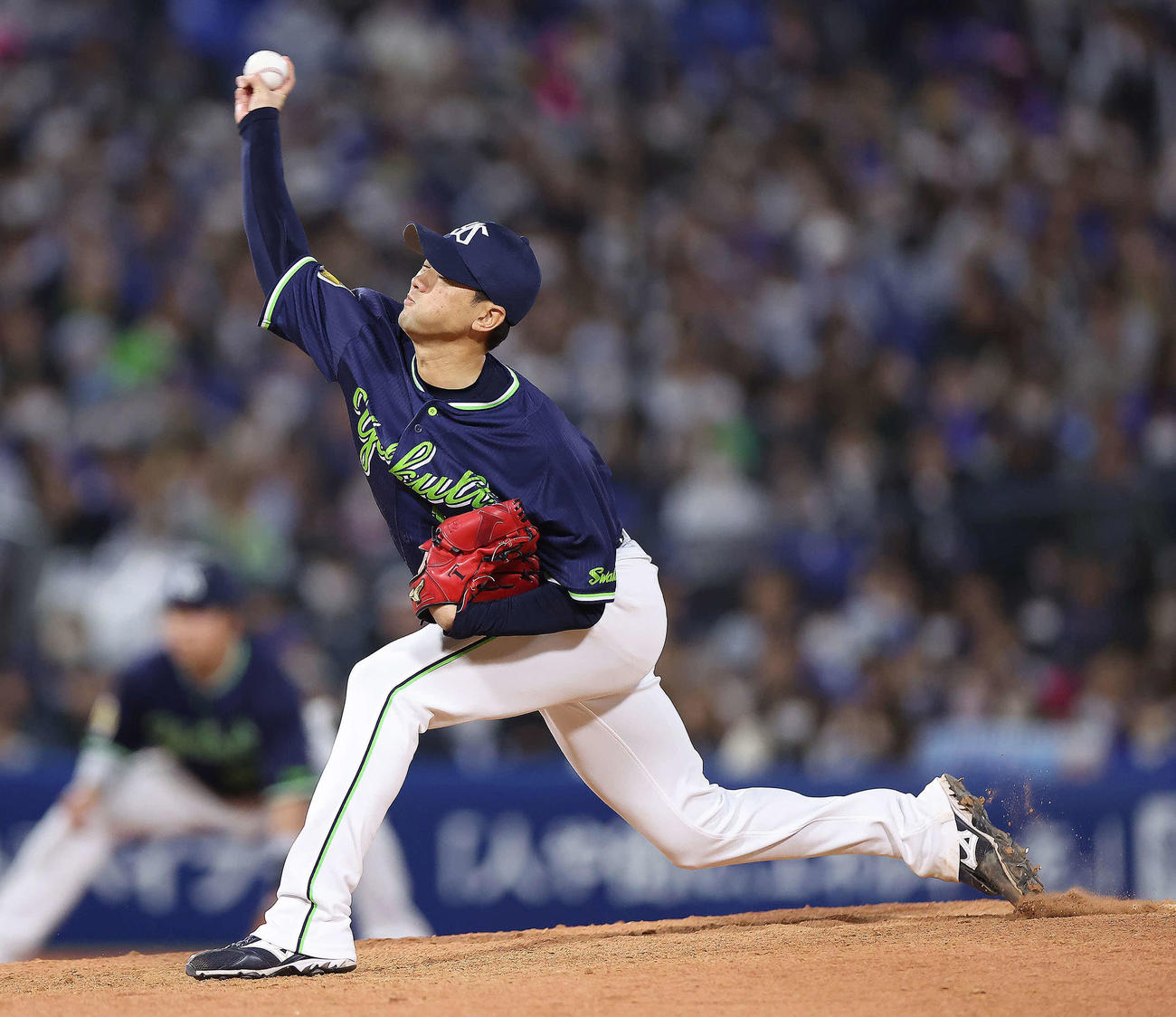 DeNA対ヤクルト　7回裏、ヤクルト3番手で登板する石山（撮影・河田真司）