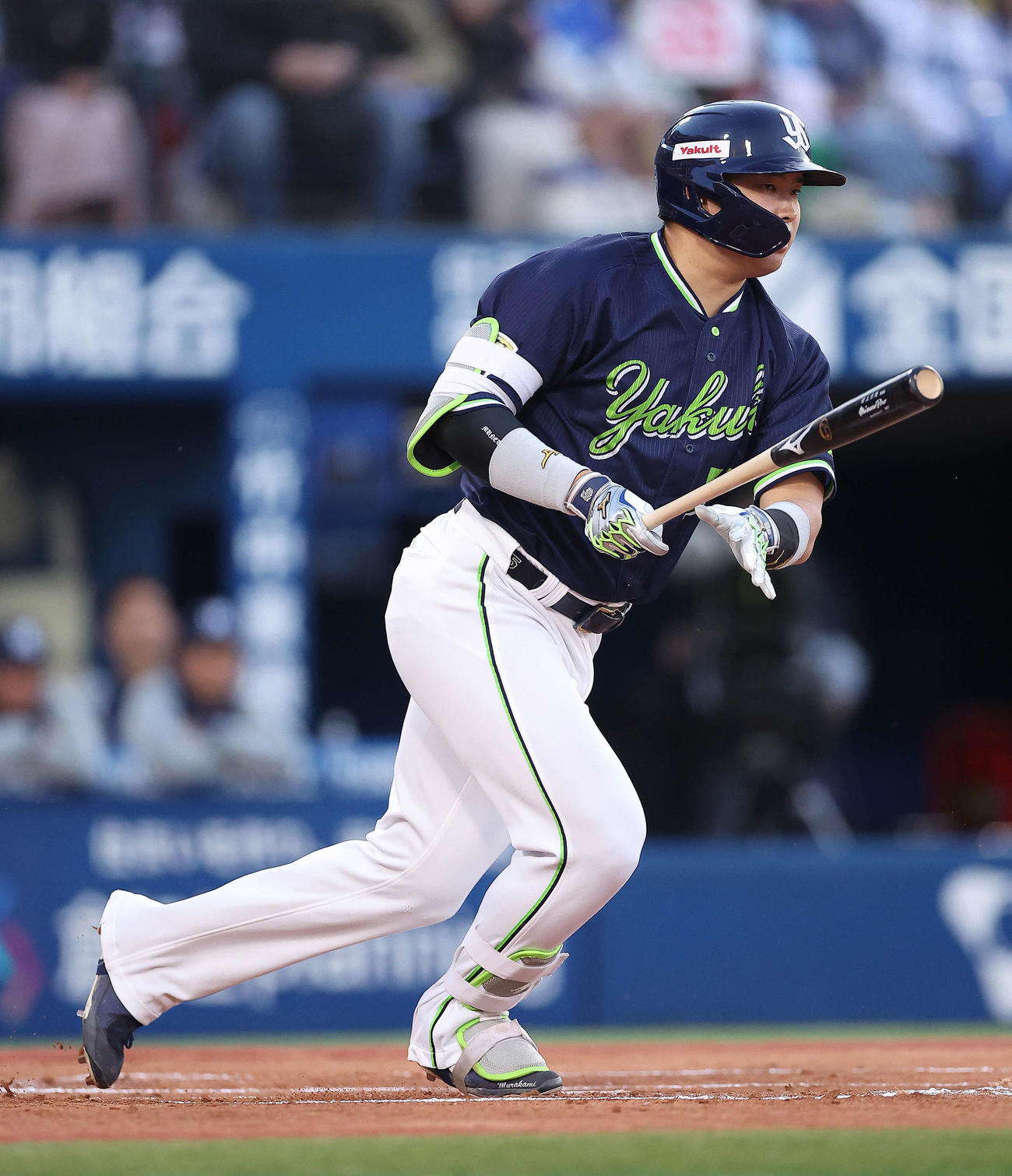 DeNA対ヤクルト　2回表ヤクルト無死、一ゴロに倒れる村上（撮影・河田真司）