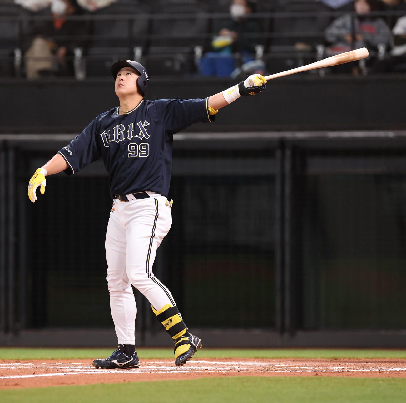 26日、日本ハム対オリックス　6回表オリックス無死、杉本は右越え本塁打を放つ（撮影・佐藤翔太）