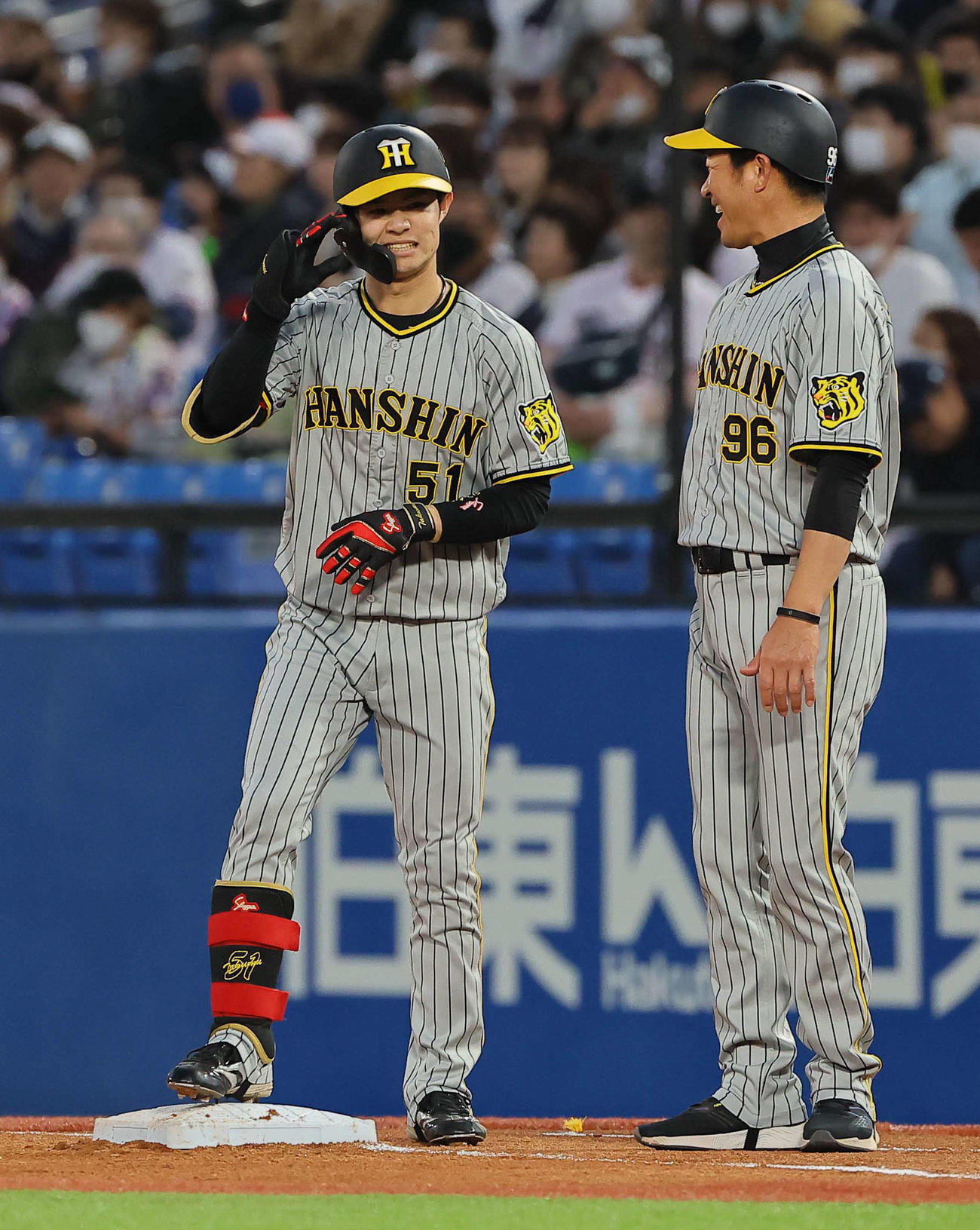 ヤクルト対阪神　2回表阪神1死一塁、中野は左前打を放つ（撮影・上田博志）