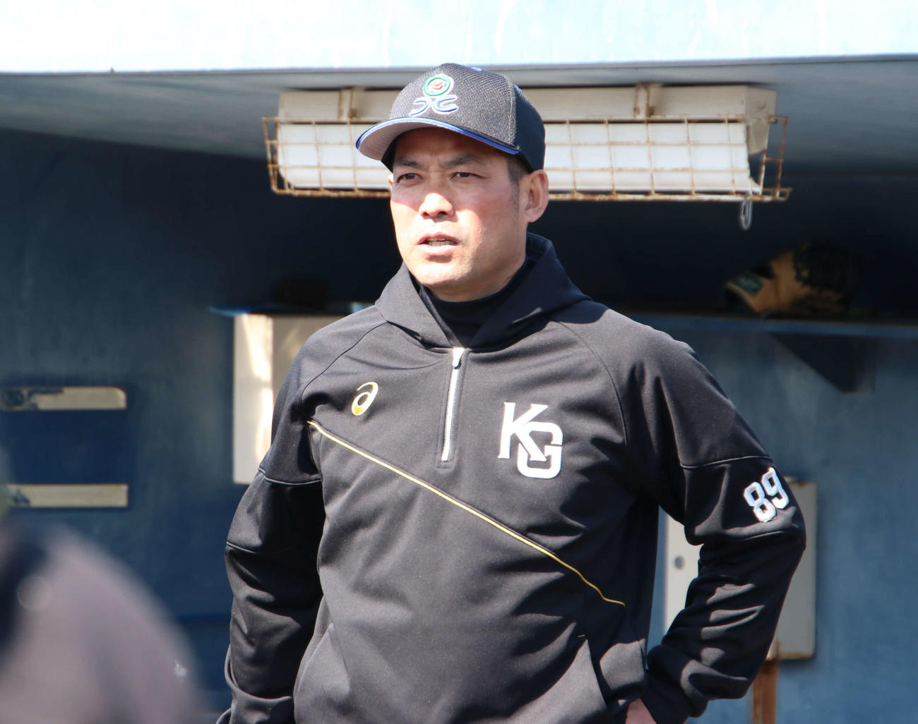4月から新たに就任した北海道ガス・工藤監督（撮影・山崎純一）