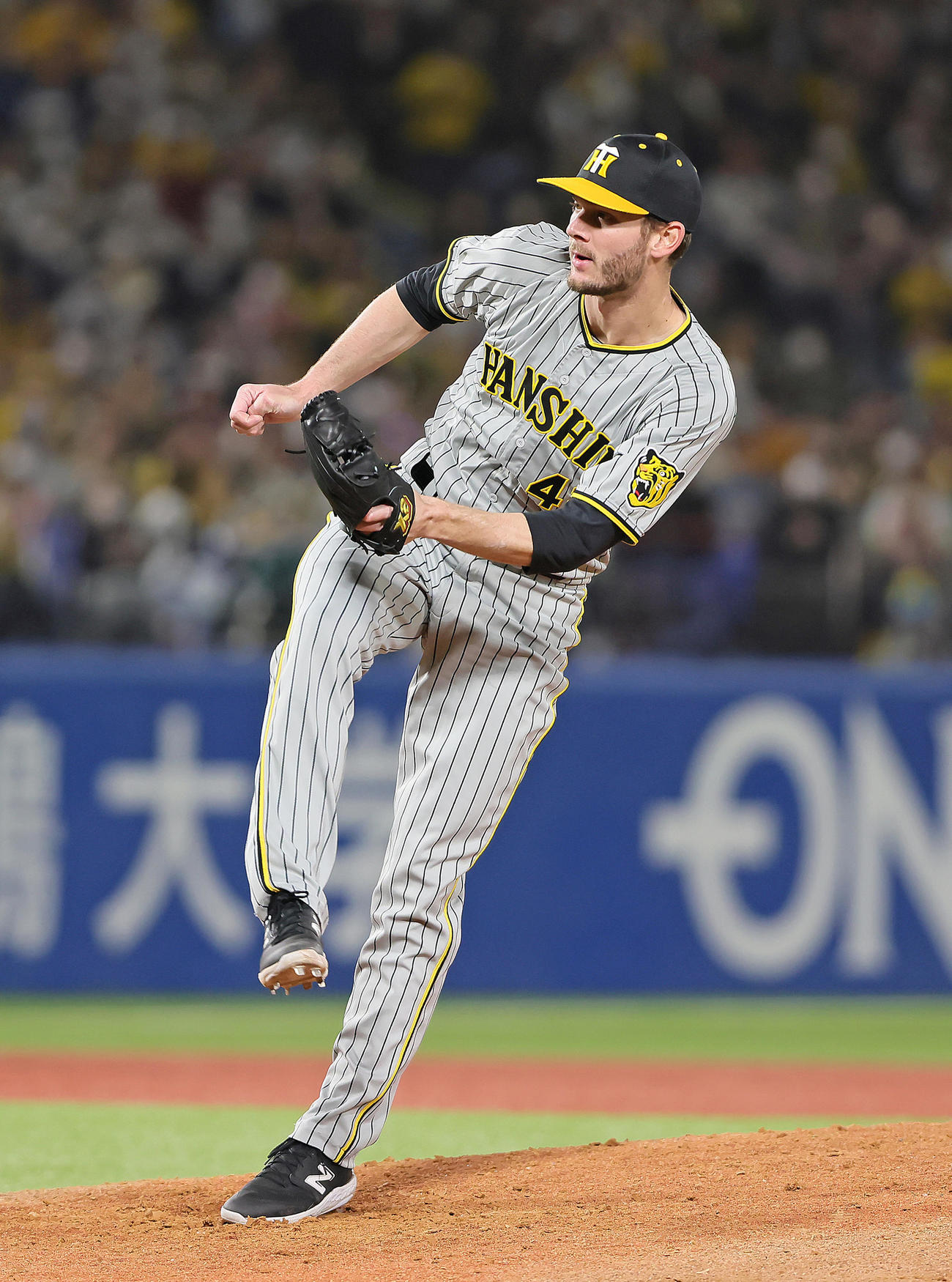 ヤクルト対阪神　9回から登板し最後を締めたK・ケラー（撮影・足立雅史）