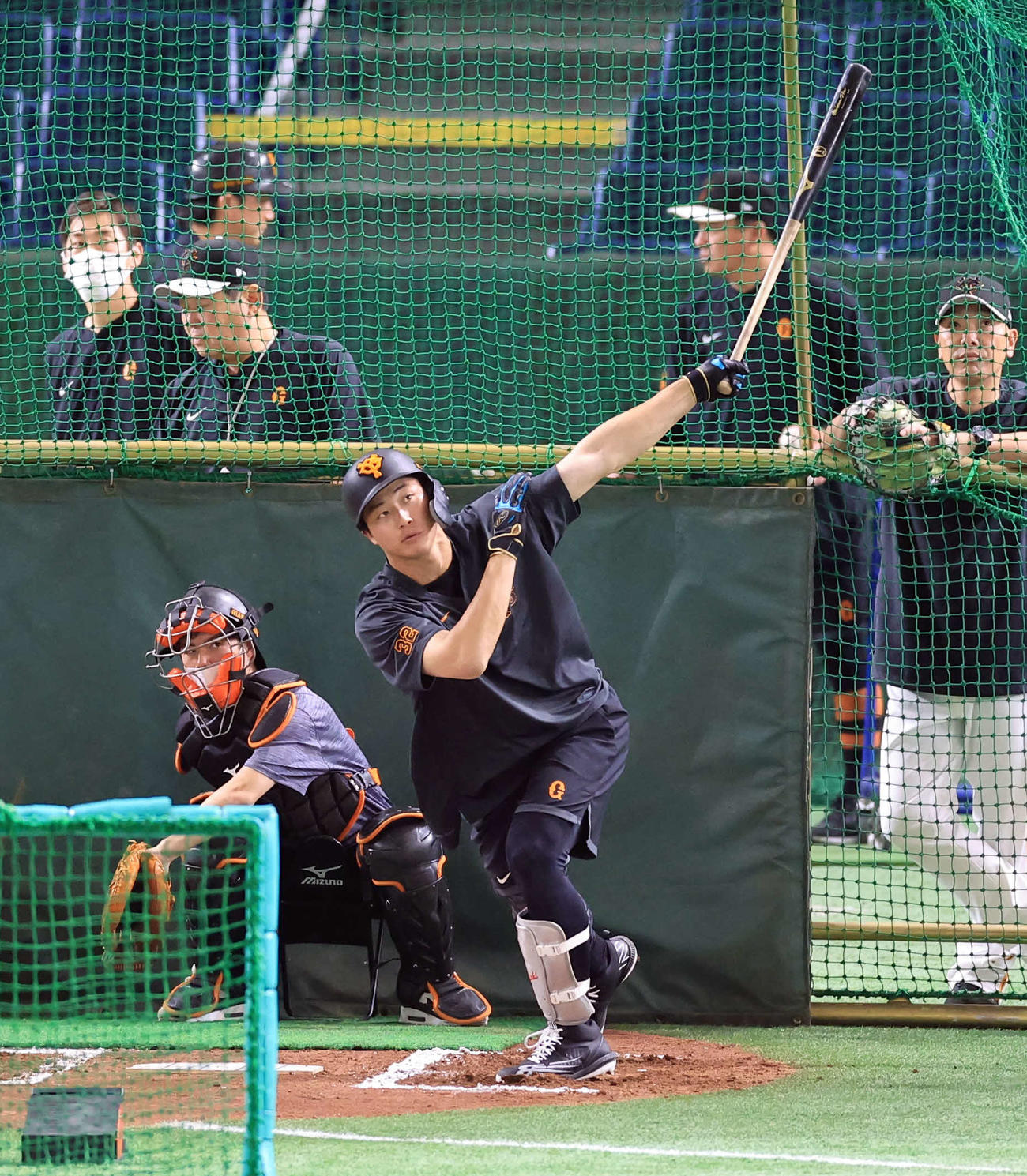 巨人対広島　試合前、フリー打撃する巨人広岡（撮影・浅見桂子）