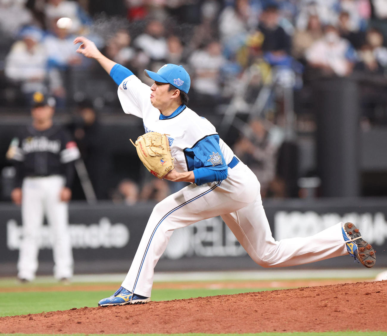 日本ハム対ソフトバンク　日本ハム4番手の田中正（撮影・佐藤翔太）