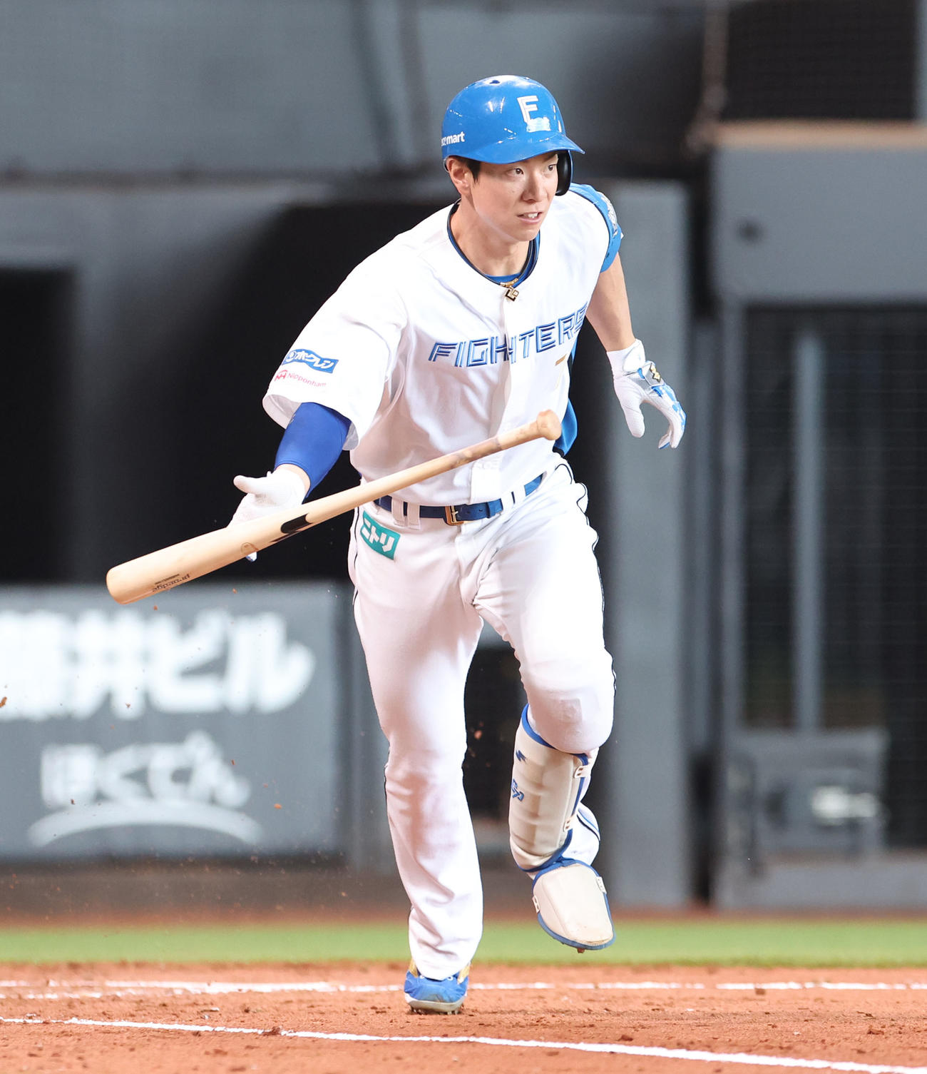 日本ハム対ソフトバンク　3回裏日本ハム1死満塁、松本剛は先制となる右前適時打を放つ（撮影・佐藤翔太）