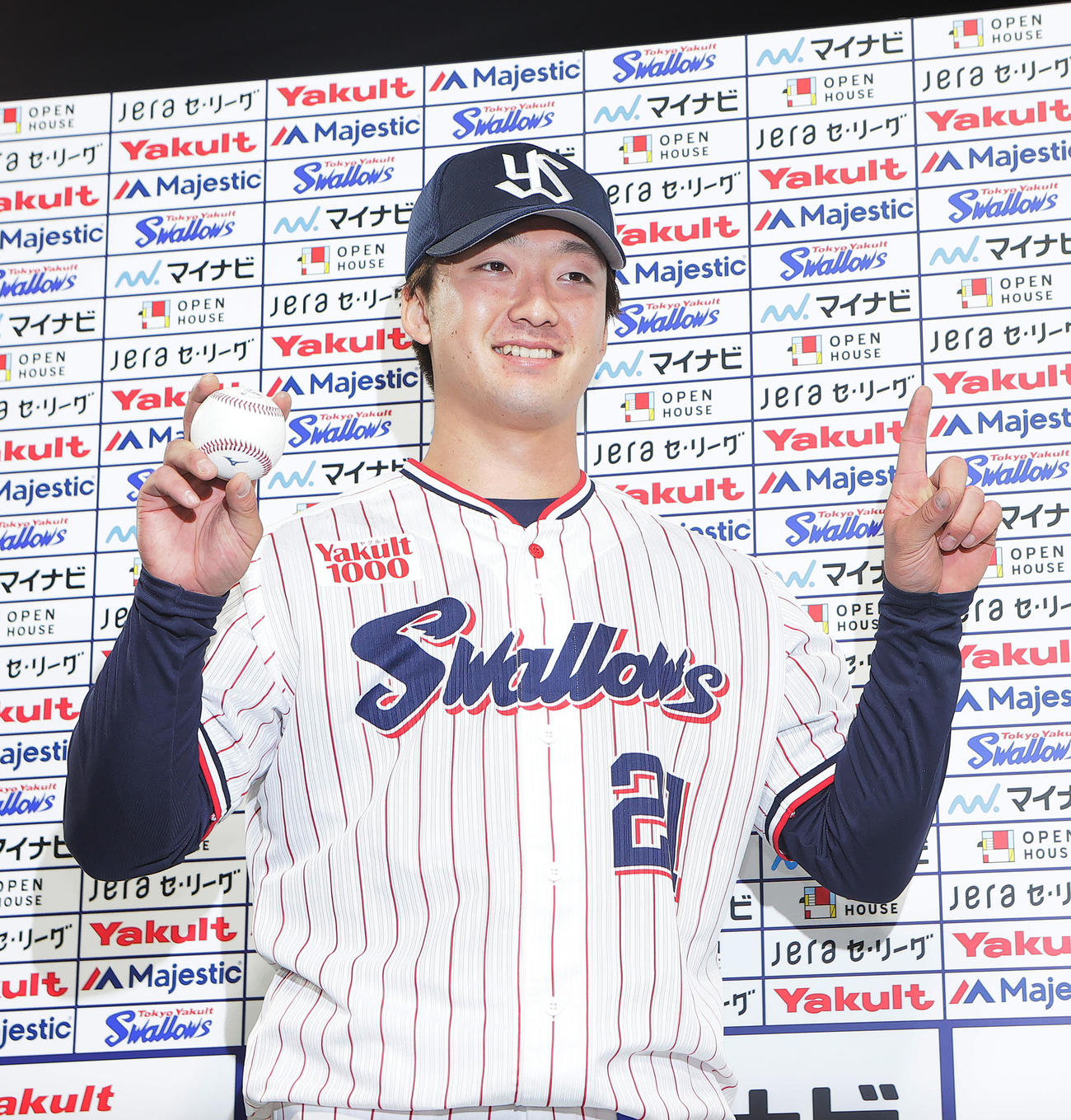 ヤクルト対阪神　プロ初勝利を挙げたヤクルト吉村（撮影・足立雅史）