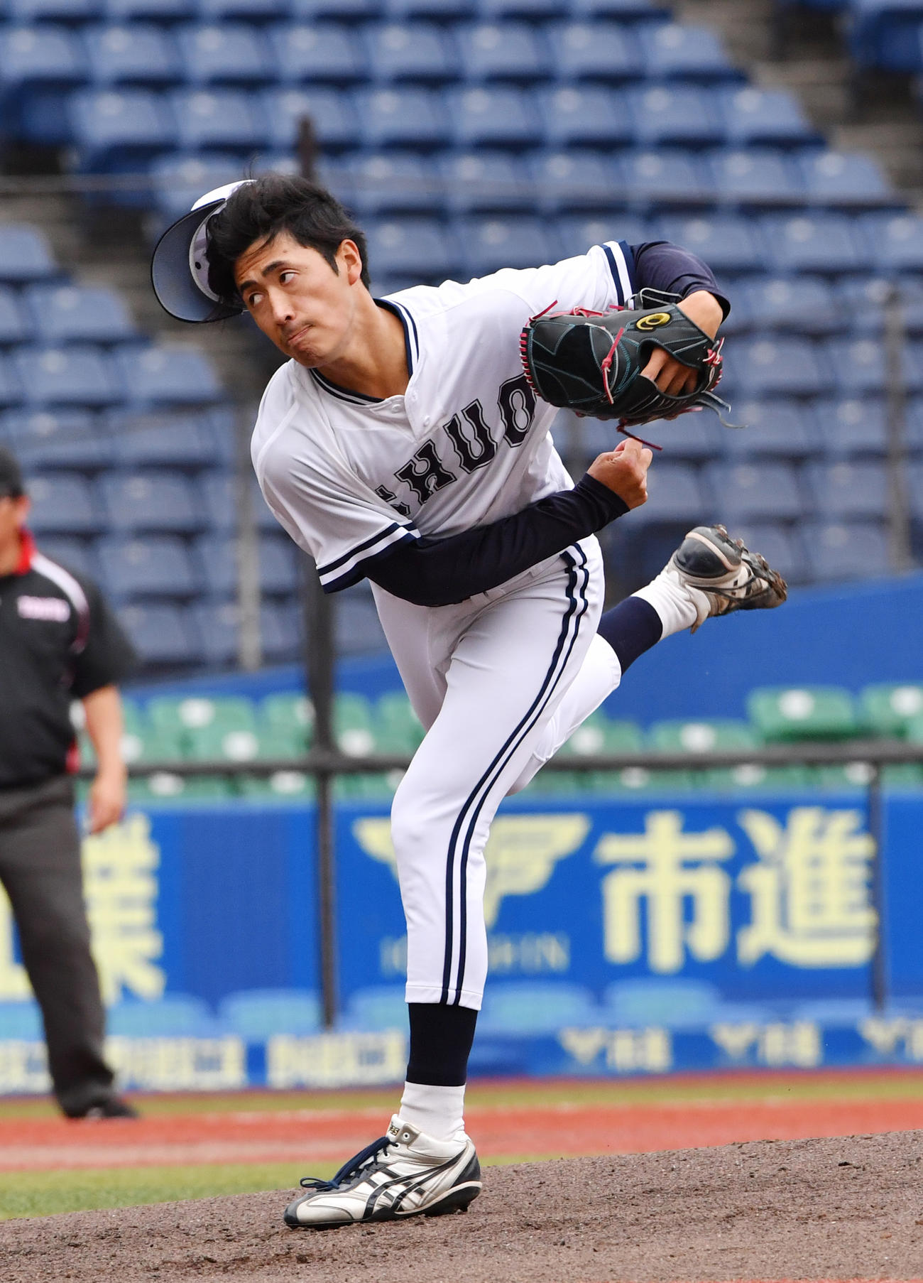 中大対青学大　先発した中大・西舘（撮影・柴田隆二）