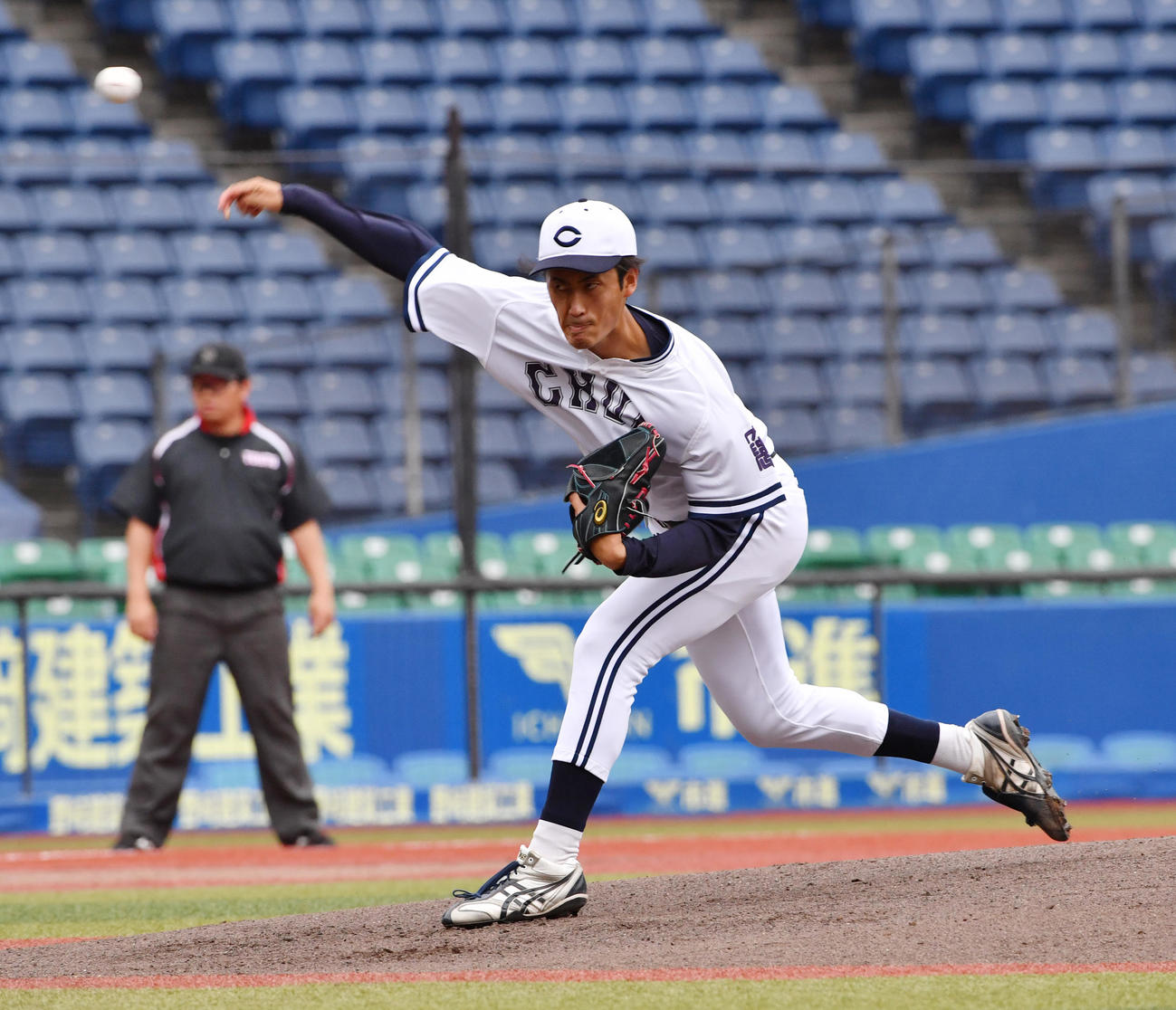 中大対青学大　先発した中大・西舘（撮影・柴田隆二）