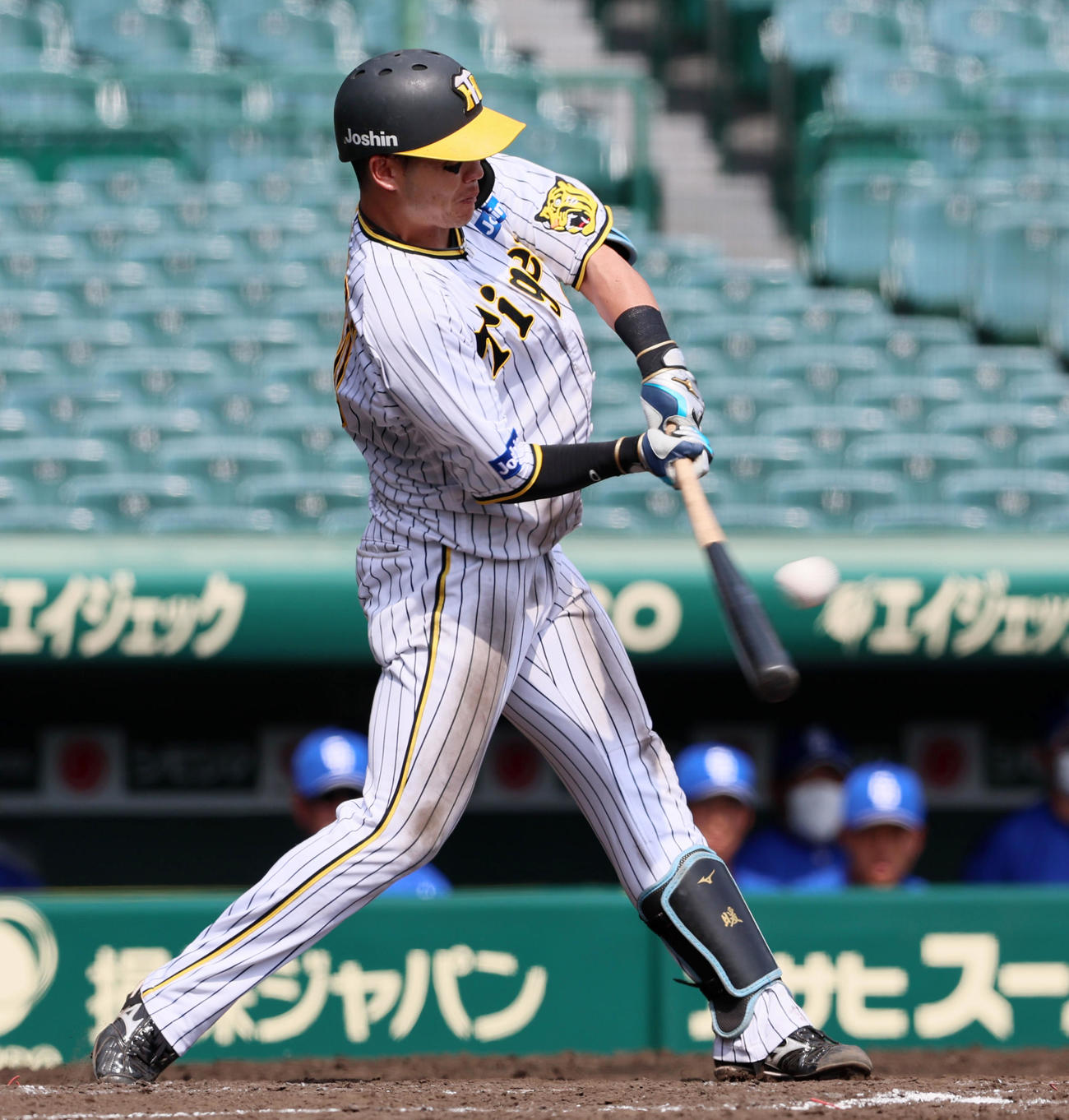 23年4月21日、ウエスタンリーグ　阪神対中日　5回裏阪神1死満塁、小野寺暖は左前適時打を放ち逆転に成功