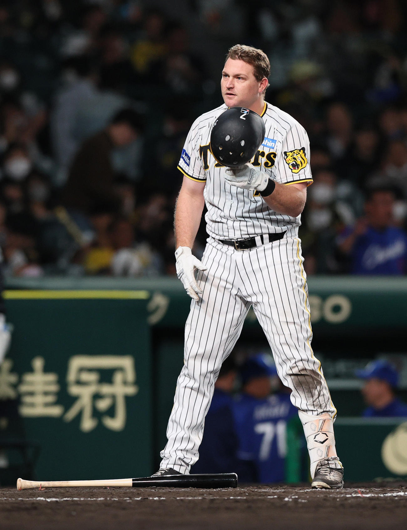 阪神対中日　8回裏阪神2死、ノイジーは見逃し三振に終わる（撮影・上山淳一）