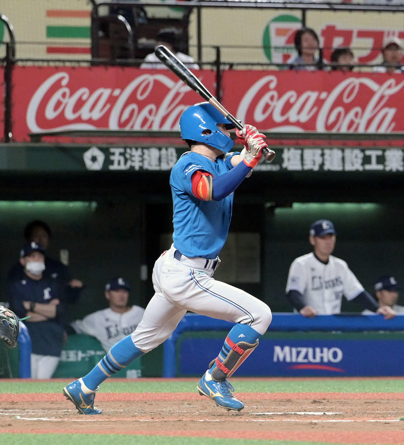 西武対日本ハム　3回表日本ハム無死、五十幡は中前打を放つ（撮影・滝沢徹郎）