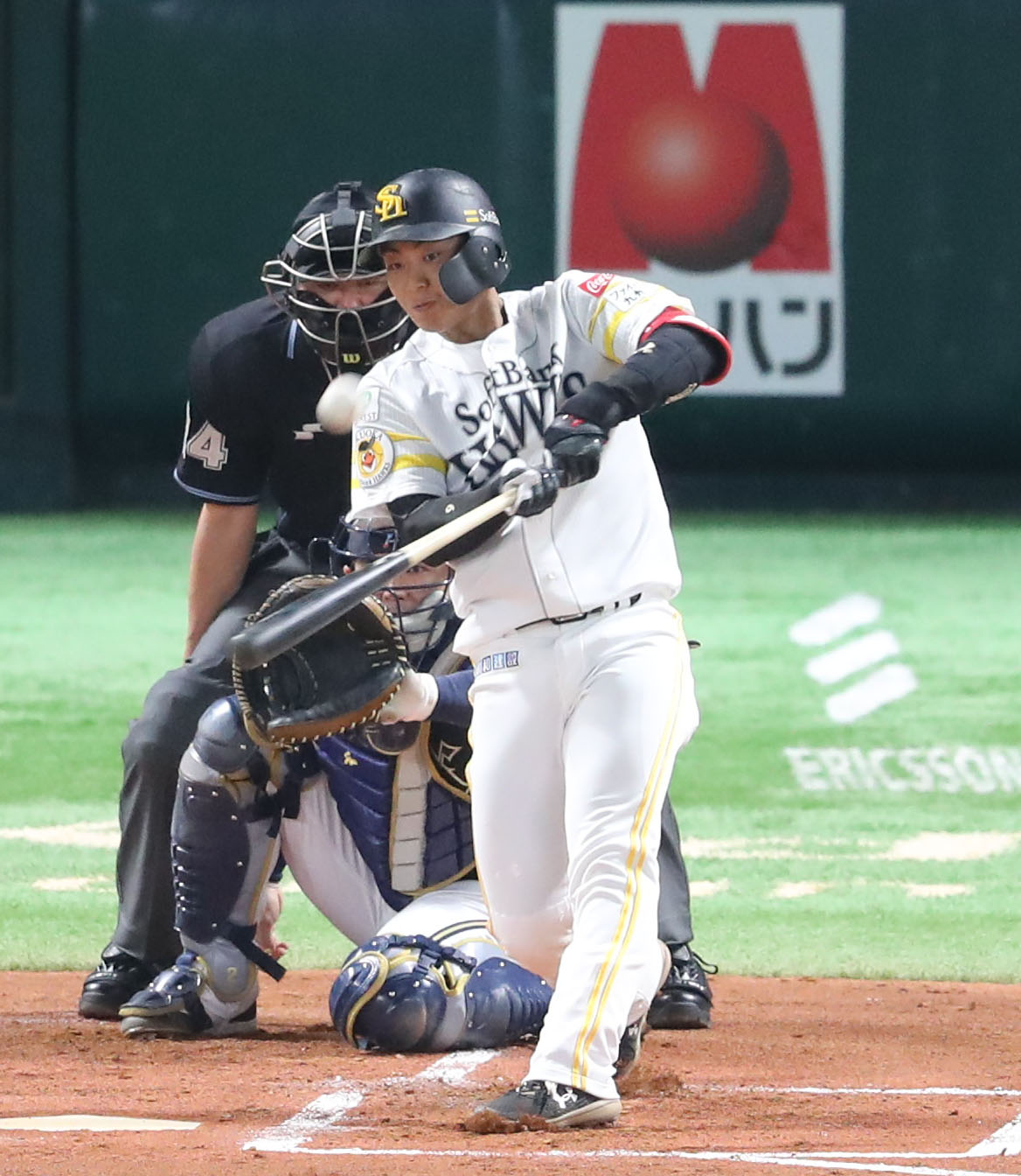 ソフトバンク対オリックス　1回裏ソフトバンク1死、今宮は左越えに先制本塁打を放つ（撮影・梅根麻紀）