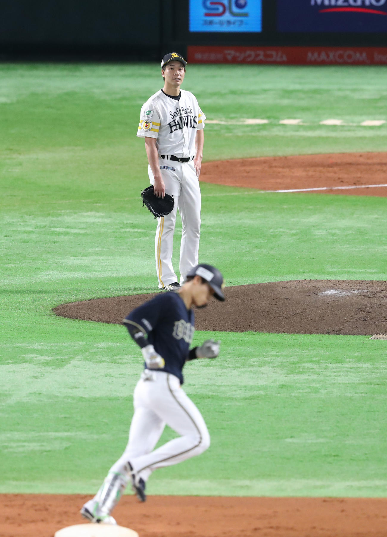 ソフトバンク対オリックス　2回表オリックス2死一、三塁、中川に勝ち越しとなる左越え3点本塁打を浴びた武田（撮影・梅根麻紀）