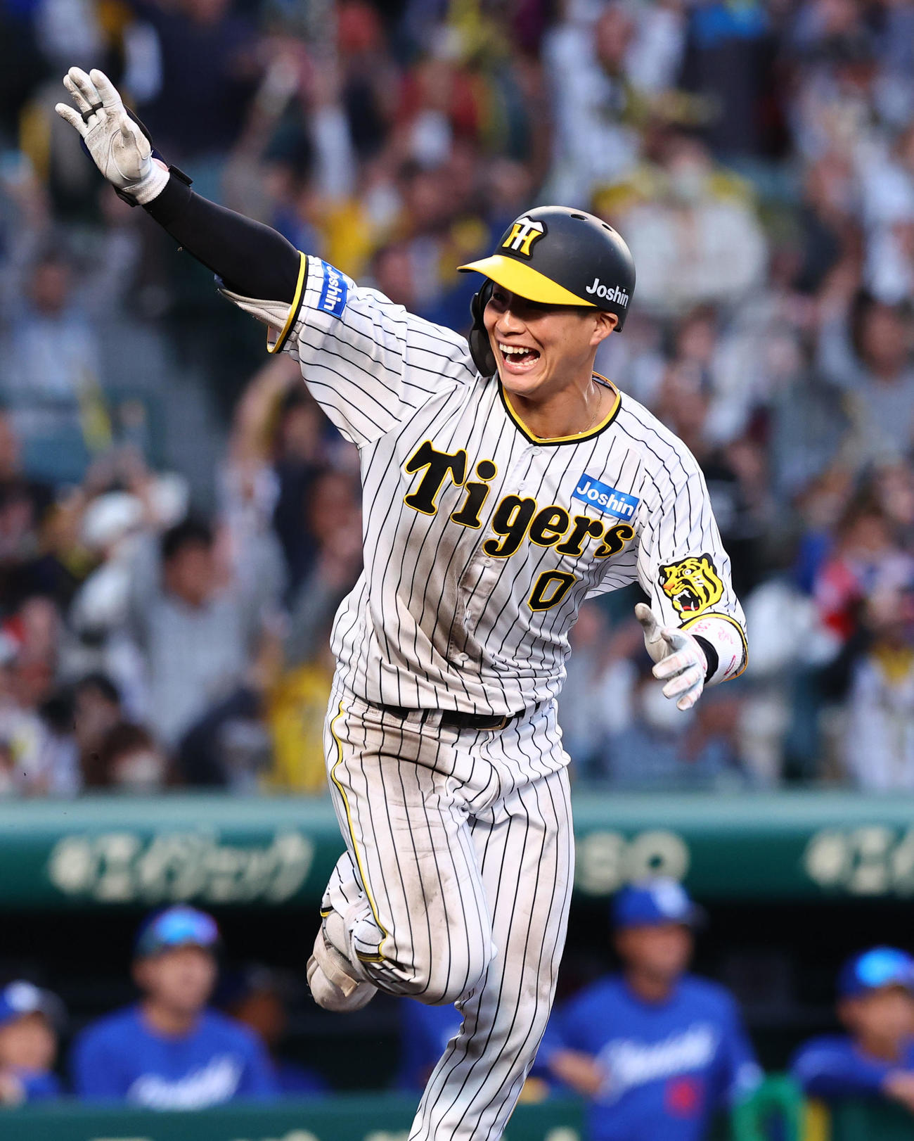 阪神対中日　9回裏阪神無死満塁、木浪が右前にサヨナラ打を放つ（撮影・藤尾明華）