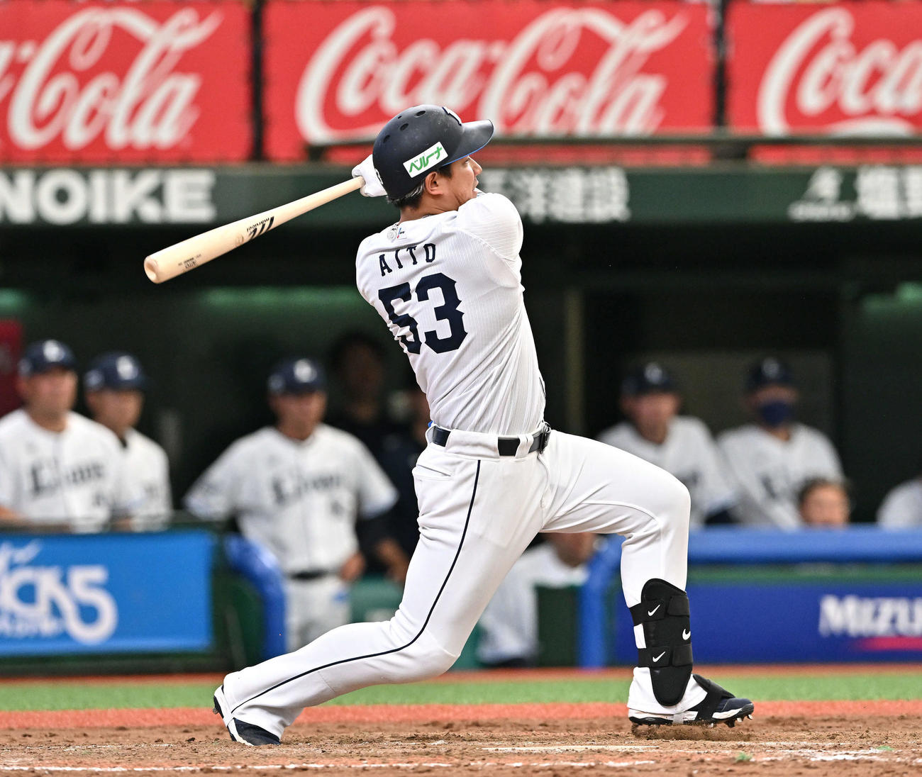 西武対日本ハム　9回裏西武2死、愛斗は左前打を放つ（撮影・滝沢徹郎）