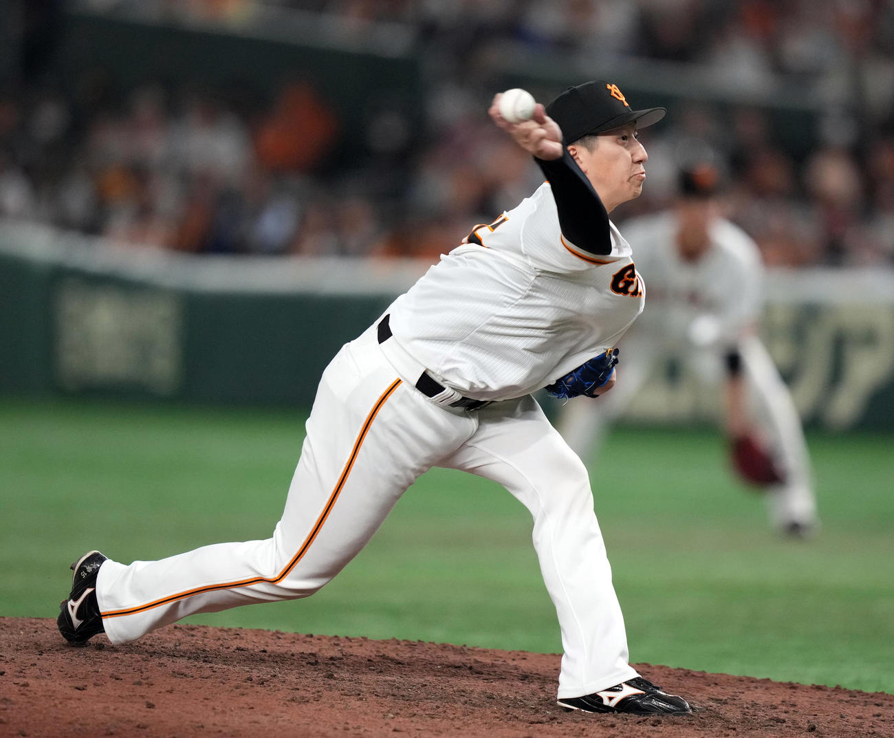 巨人対ヤクルト　9回表から登板する巨人6番手の大勢（撮影・狩俣裕三）