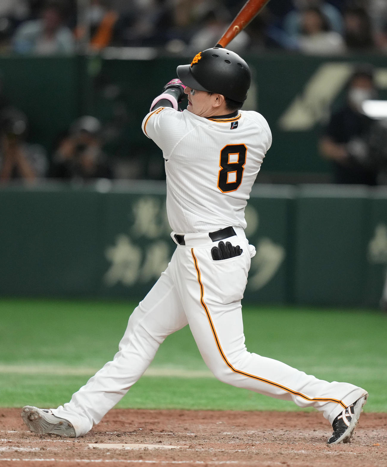 巨人対ヤクルト　9回裏巨人2死、サヨナラソロ本塁打を放つ丸（撮影・狩俣裕三）