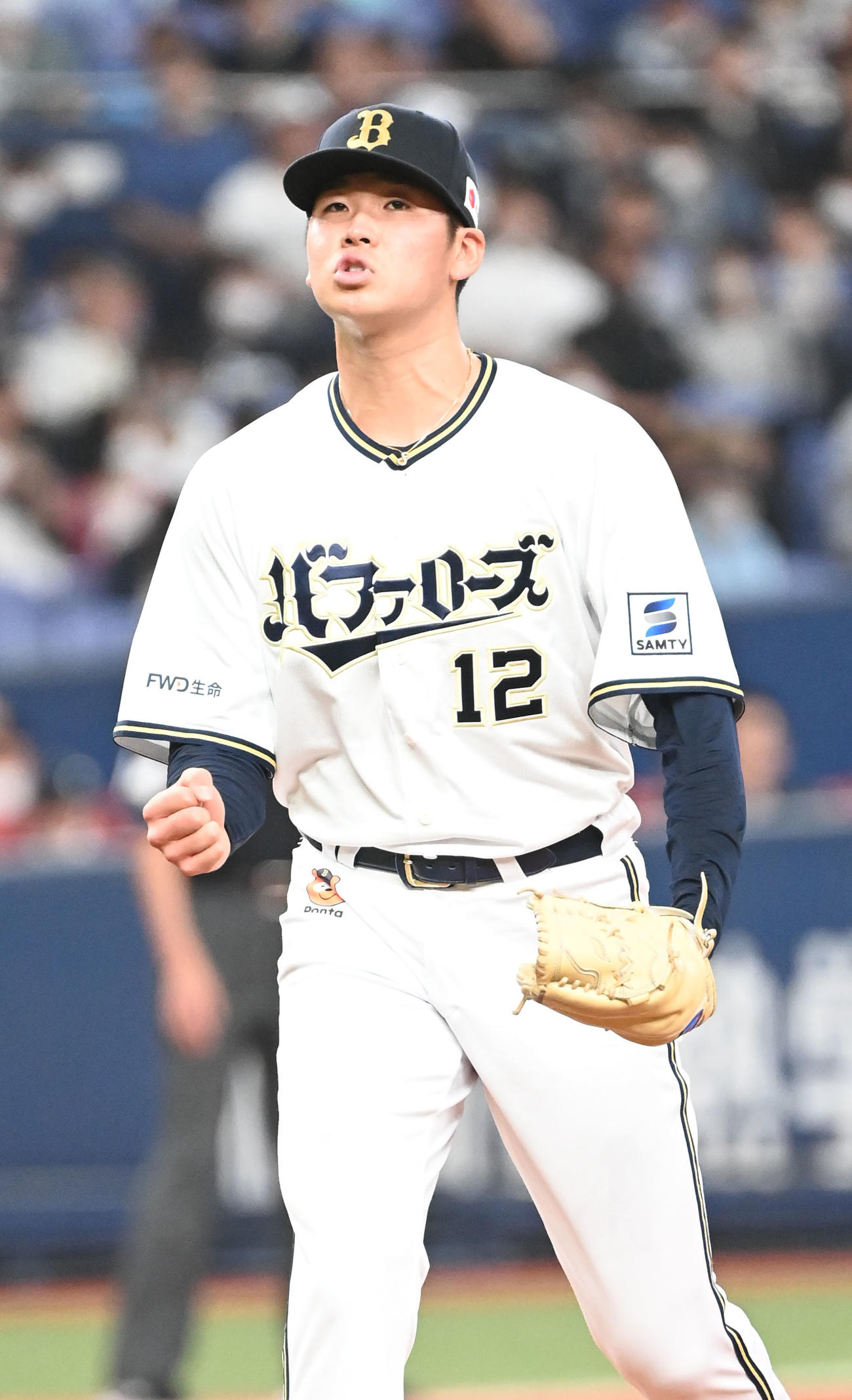 オリックス対西武　6回まで無失点でしのぎガッツポーズするオリックス山下（撮影・和賀正仁）
