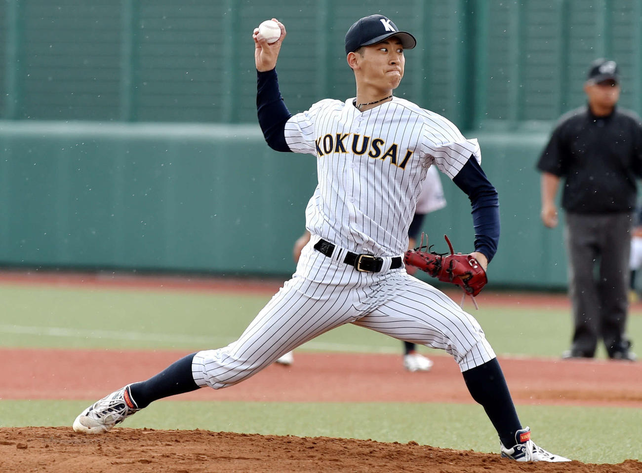 2安打1失点完投した大山