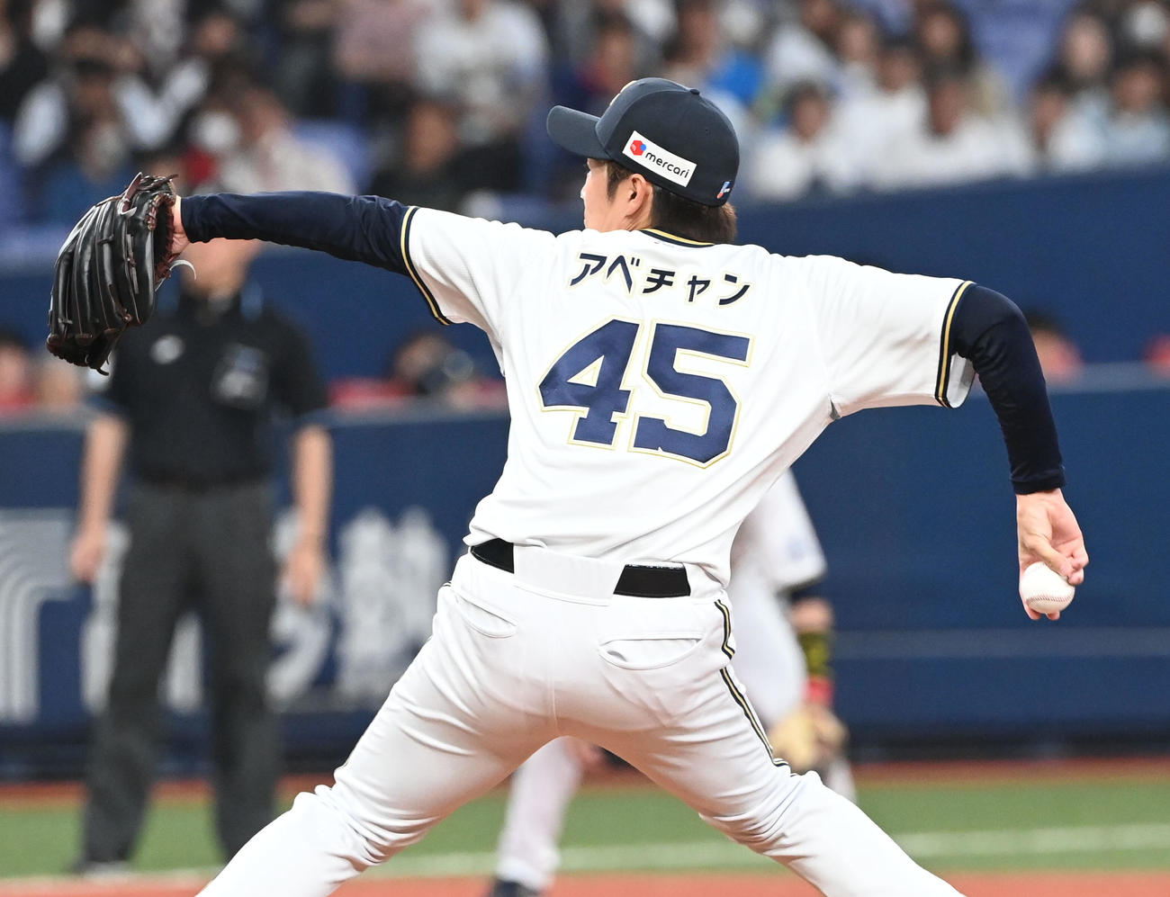 オリックス対西武　8回に登板するオリックス阿部（撮影・和賀正仁）
