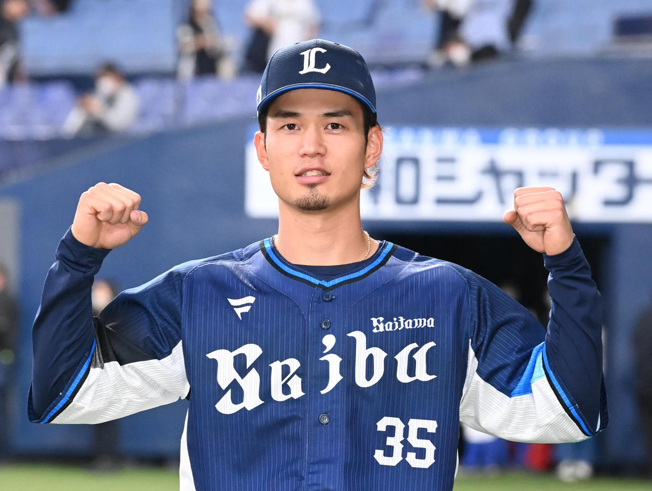 オリックス対西武　4打点をたたき出しガッツポーズする西武若林（撮影・和賀正仁）