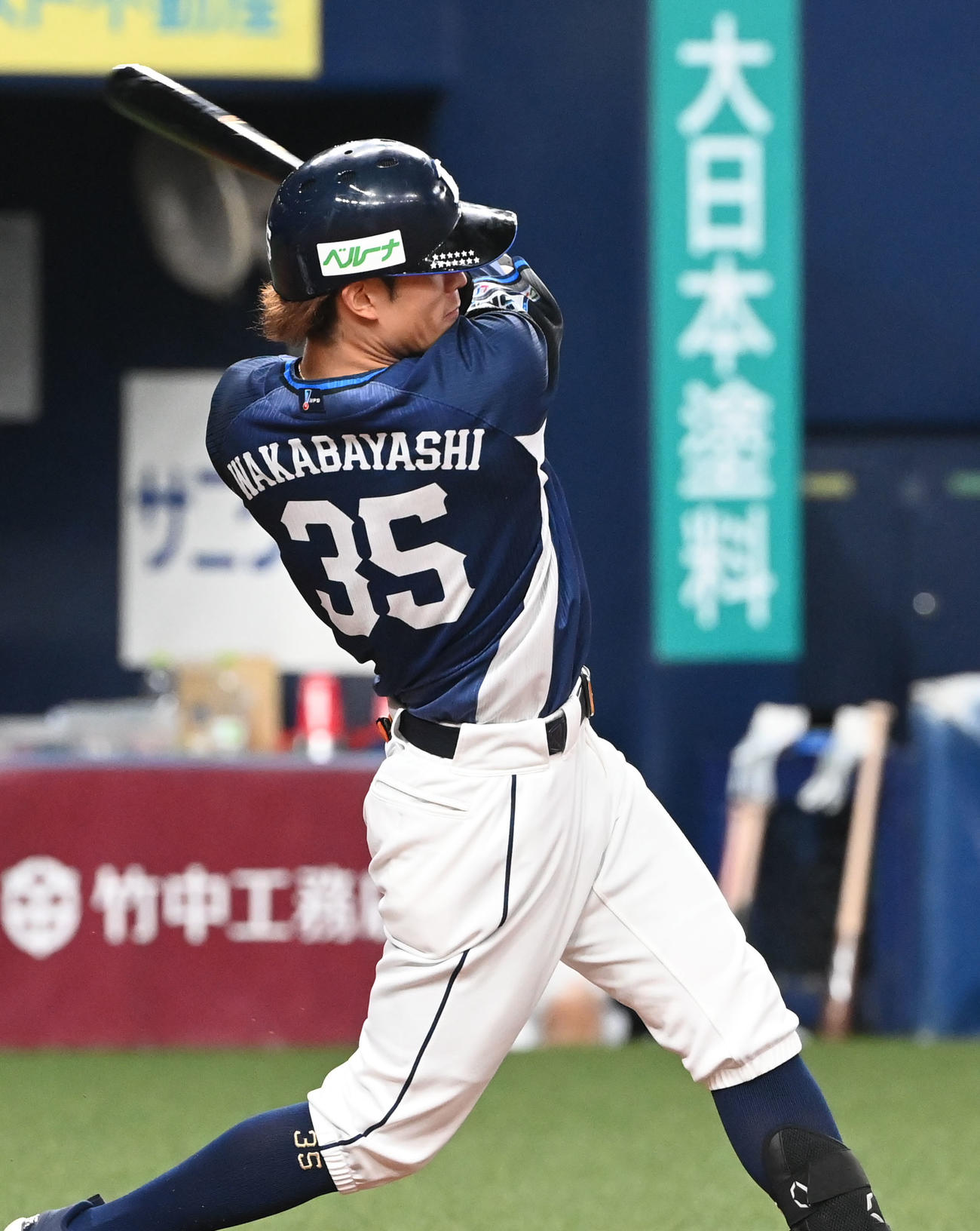 オリックス対西武　8回表西武1死一、二塁、中前に勝ち越し適時打を放つ若林（撮影・和賀正仁）