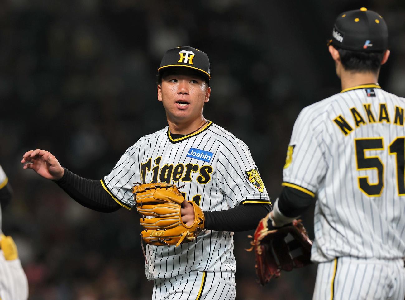 阪神対ヤクルト　6回、31イニング無失点を達成した村上（撮影・上田博志）