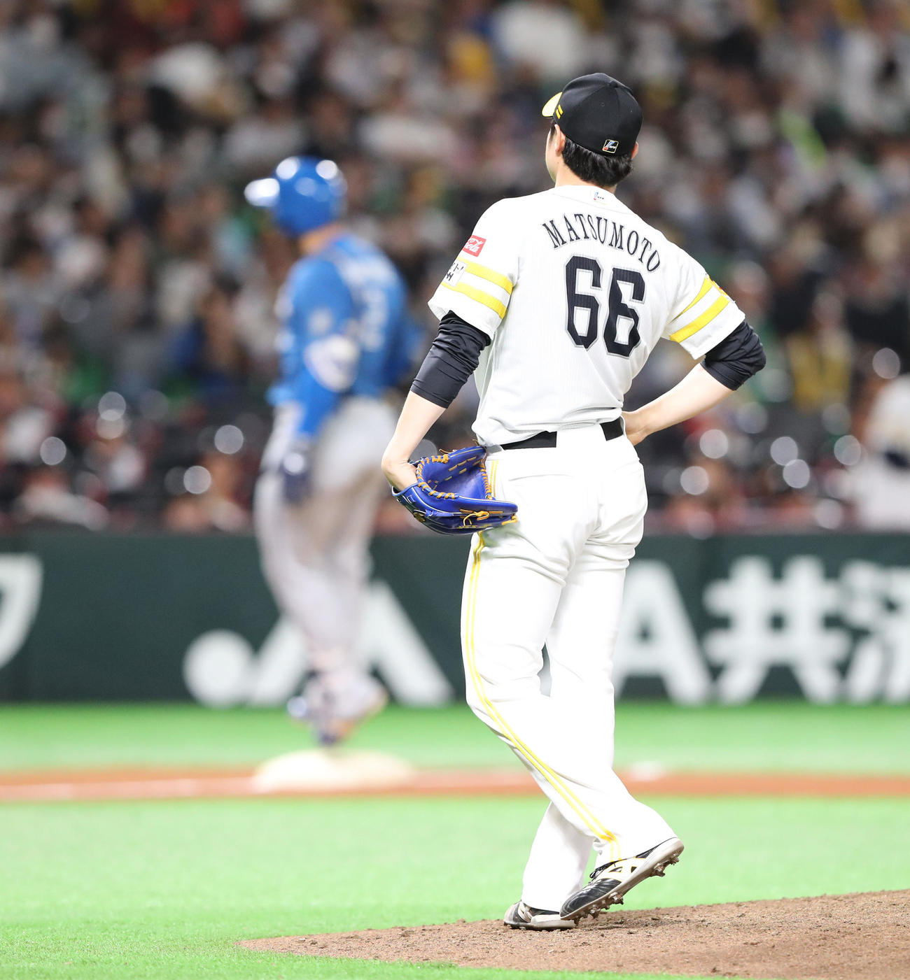 6回表日本ハム2死一塁、マルティネスに中越え勝ち越し2点本塁打を浴びた松本裕樹（撮影・梅根麻紀）