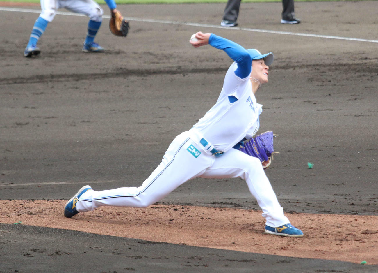 日本ハム対DeNA　先発で4回2安打2失点（自責0）だった日本ハム吉田（撮影・木下大輔）