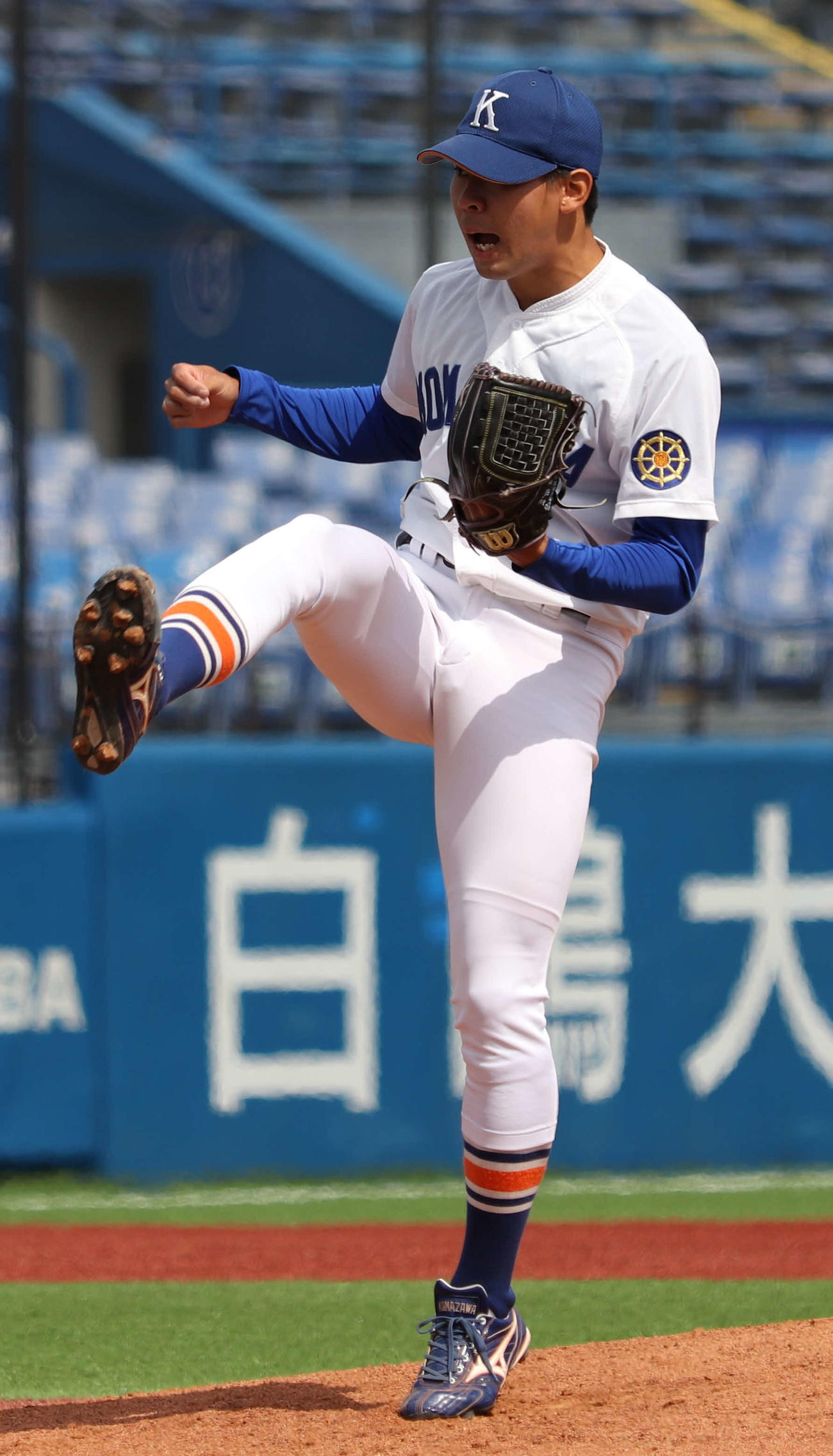 駒大対亜大　先発し勝利投手となった駒大・松村（撮影・玉利朱音）