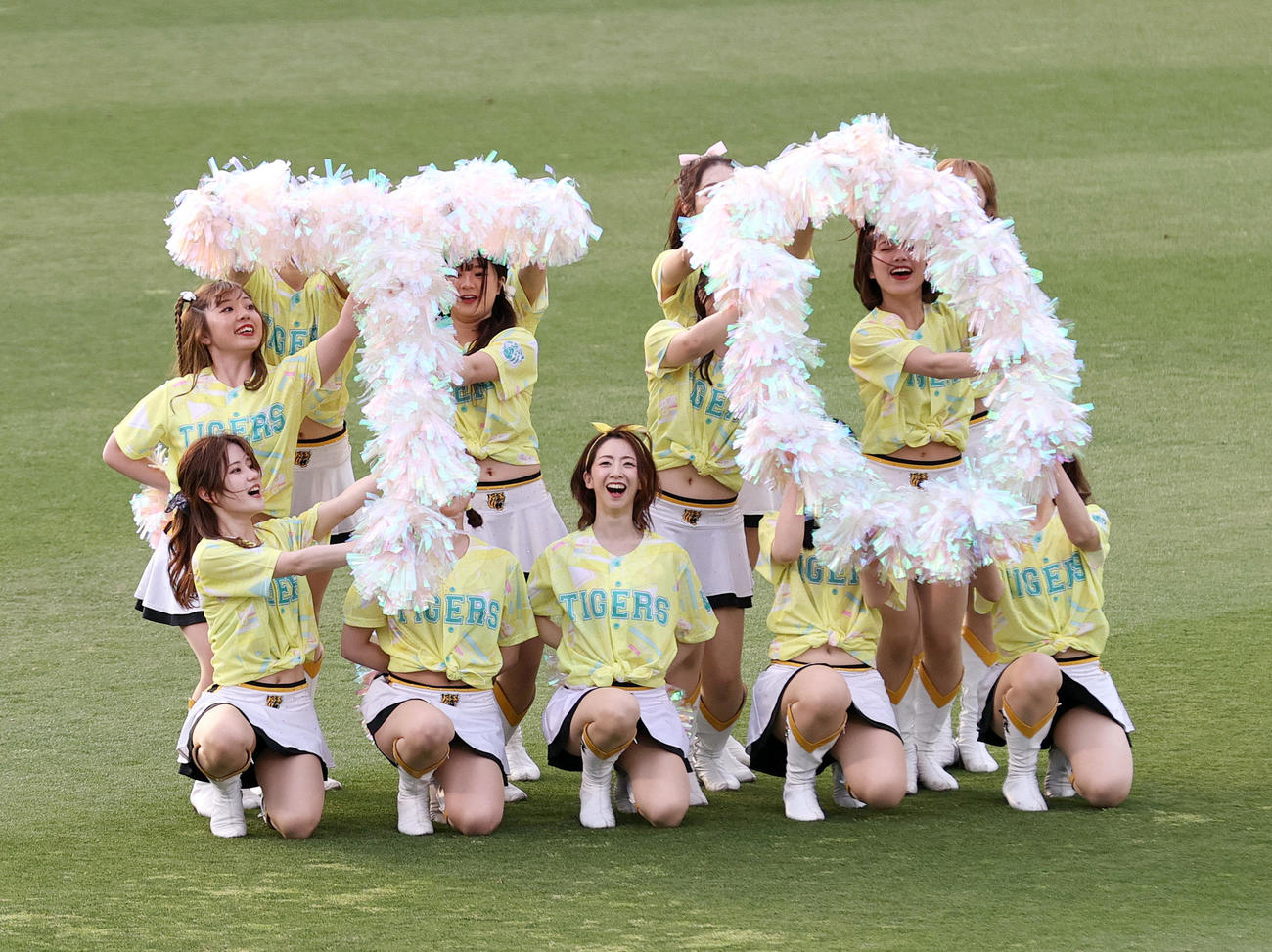 阪神対DeNA　「TORACO DAY」を盛り上げるタイガースガールズ（撮影・上山淳一）