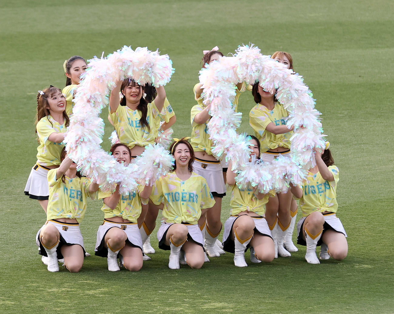 阪神対DeNA　「TORACO DAY」を盛り上げるタイガースガールズ（撮影・上山淳一）