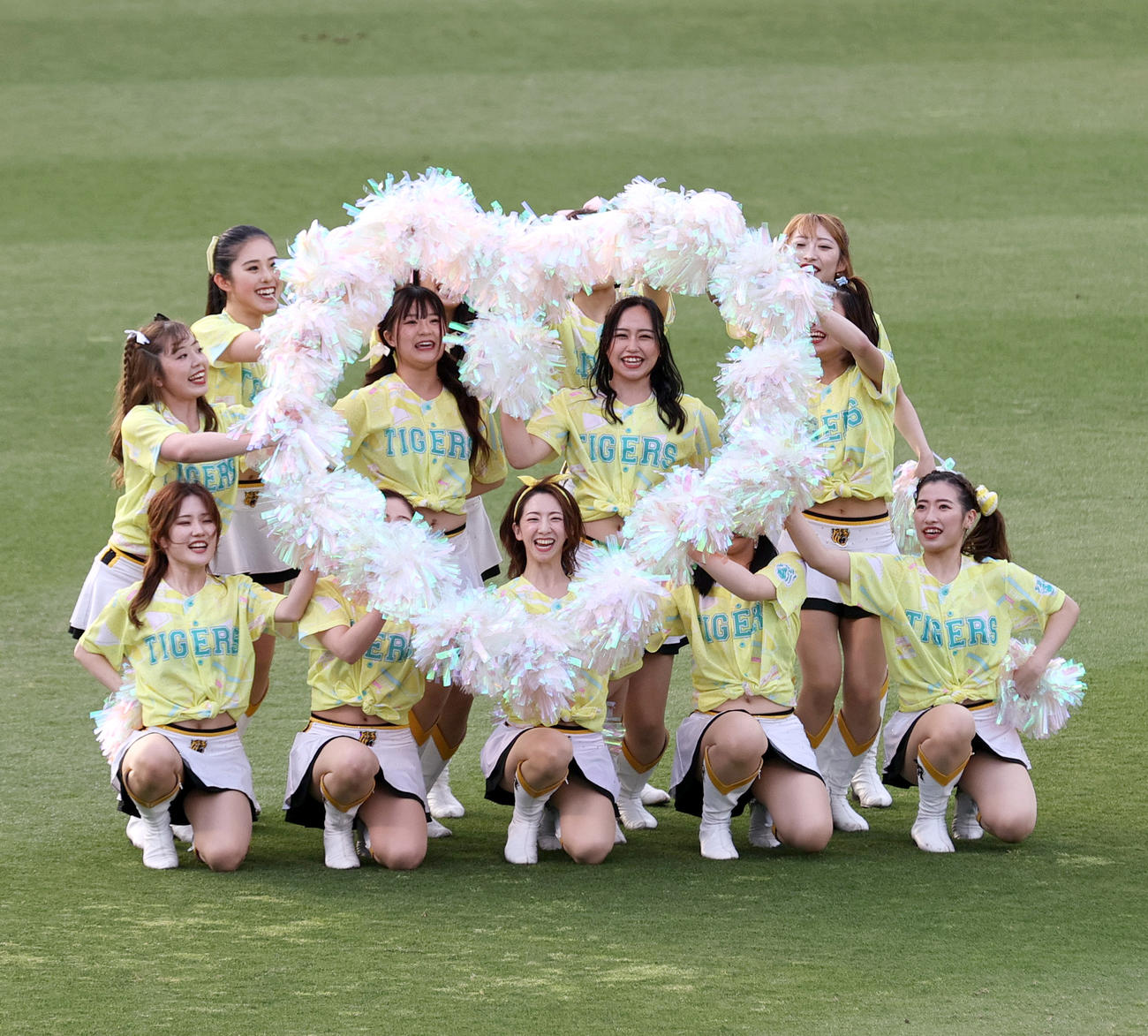 阪神対DeNA　「TORACO DAY」を盛り上げるタイガースガールズ（撮影・上山淳一）