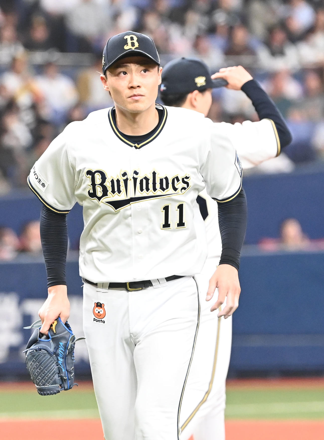 オリックス対ソフトバンク　5回途中で降板するオリックス山崎福（撮影・和賀正仁）