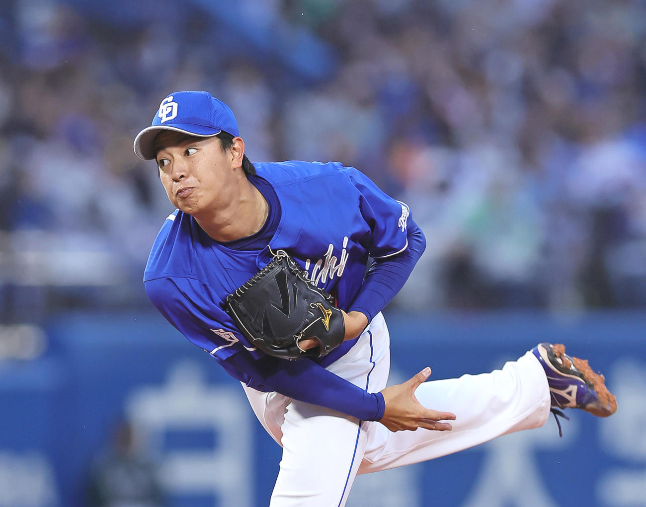 ヤクルト対中日プロ初登板初先発の中日仲地（撮影・足立雅史）