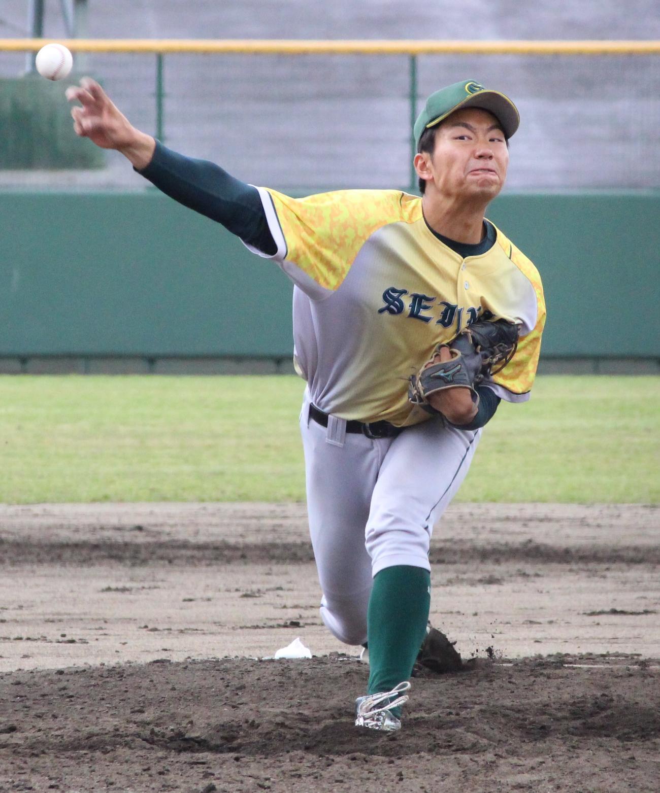 春4勝目で勝利に貢献した西南大・茶屋野洋輝投手（撮影・菊川光一）