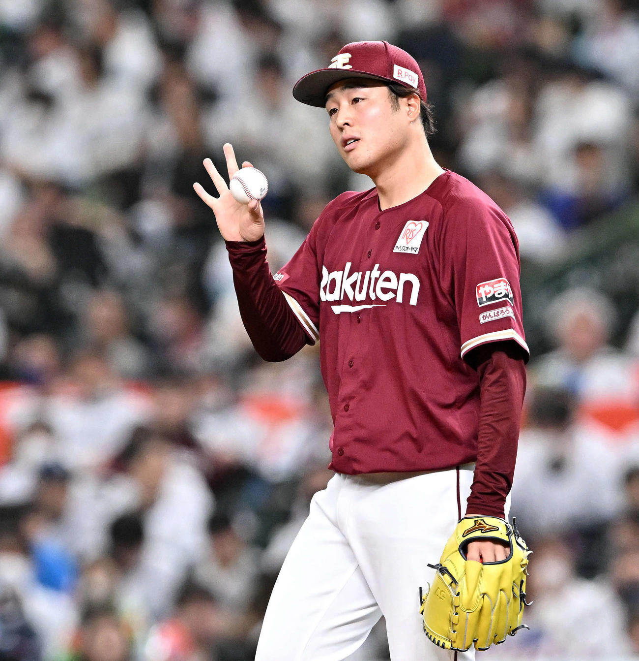 西武対楽天　投球に臨む楽天先発の滝中（撮影・滝沢徹郎）