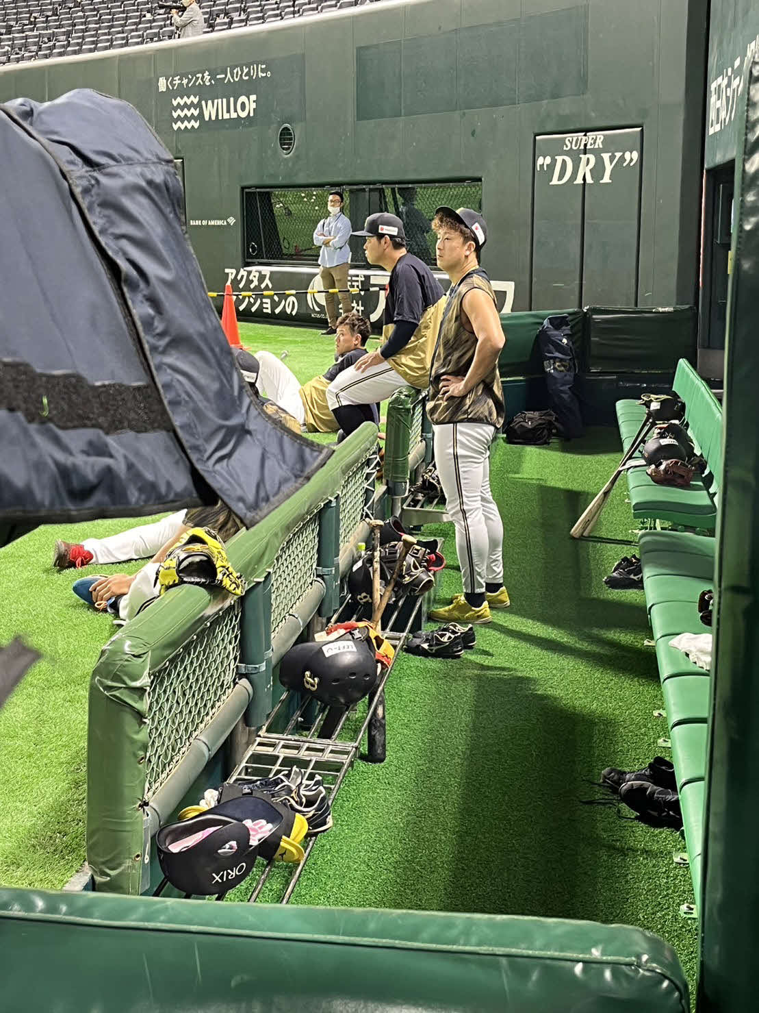 ウエスタンリーグのソフトバンク戦前に球場に姿を現したオリックス杉本