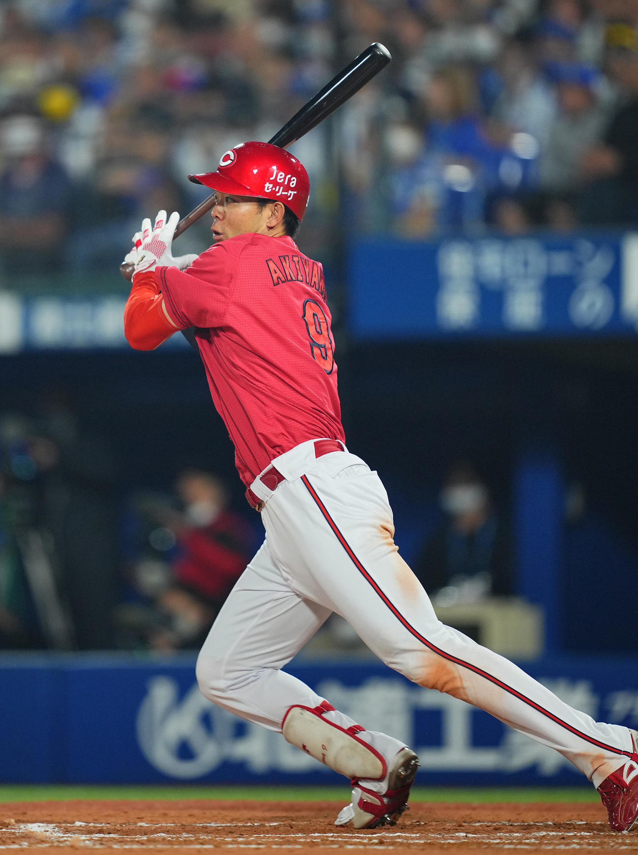 DeNA対広島　7回表広島無死、中前打を放つ秋山（撮影・垰建太）