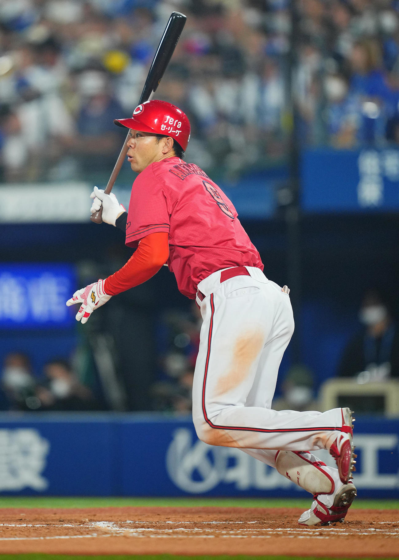 DeNA対広島　7回表広島無死、中前打を放つ秋山（撮影・垰建太）