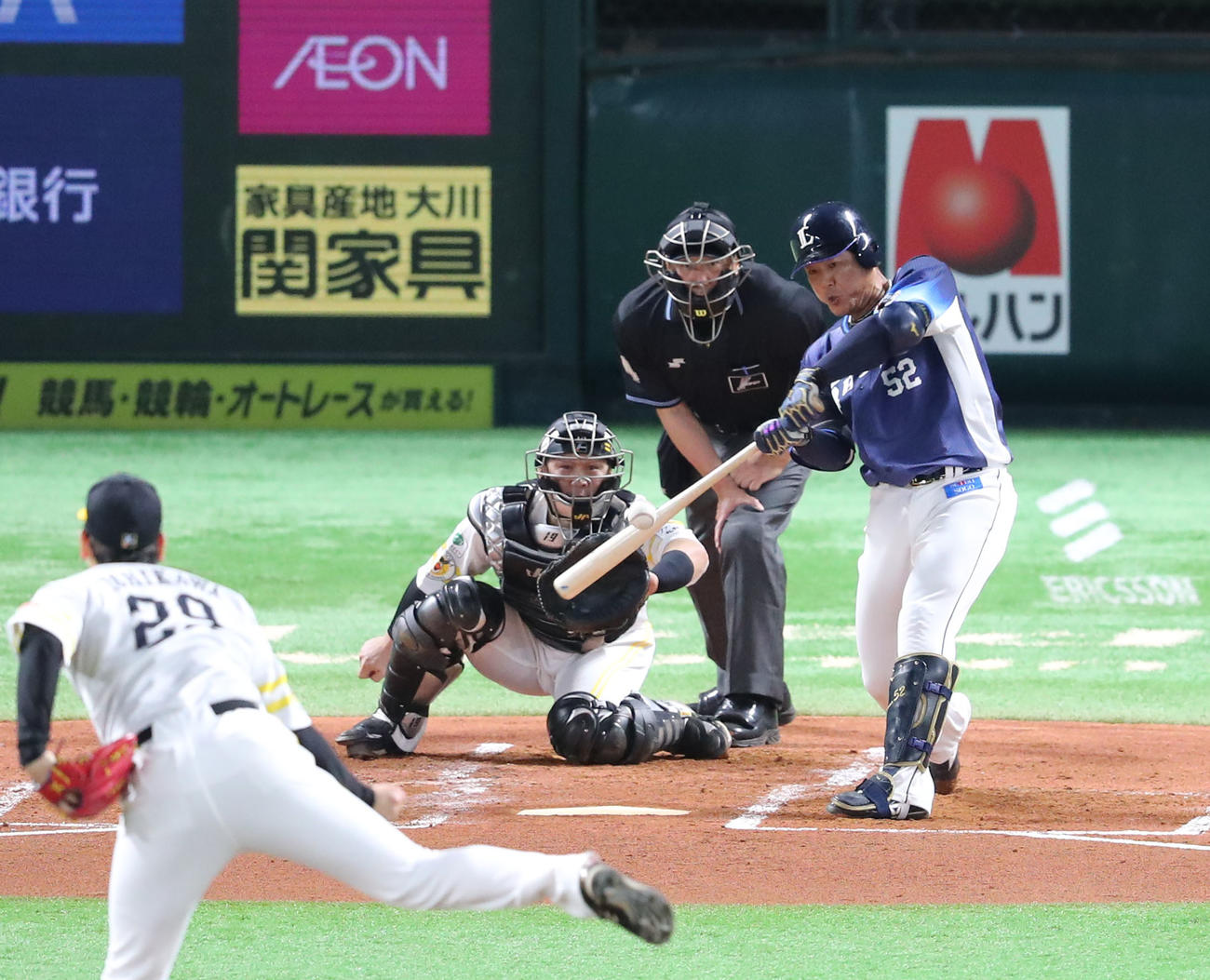 ソフトバンク対西武　2回表西武無死、陽川尚将は左越えに同点本塁打を放つ（撮影・梅根麻紀）