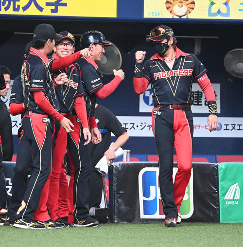 日本ハム】新庄剛志監督初の4位浮上 加藤貴之3勝、田中正義5セーブ