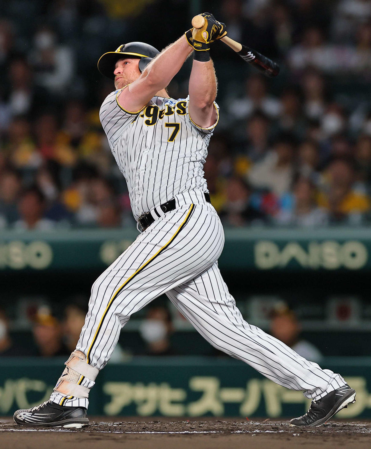 阪神対広島　3回裏阪神2死、ノイジーは左越え本塁打を放つ（撮影・上田博志）