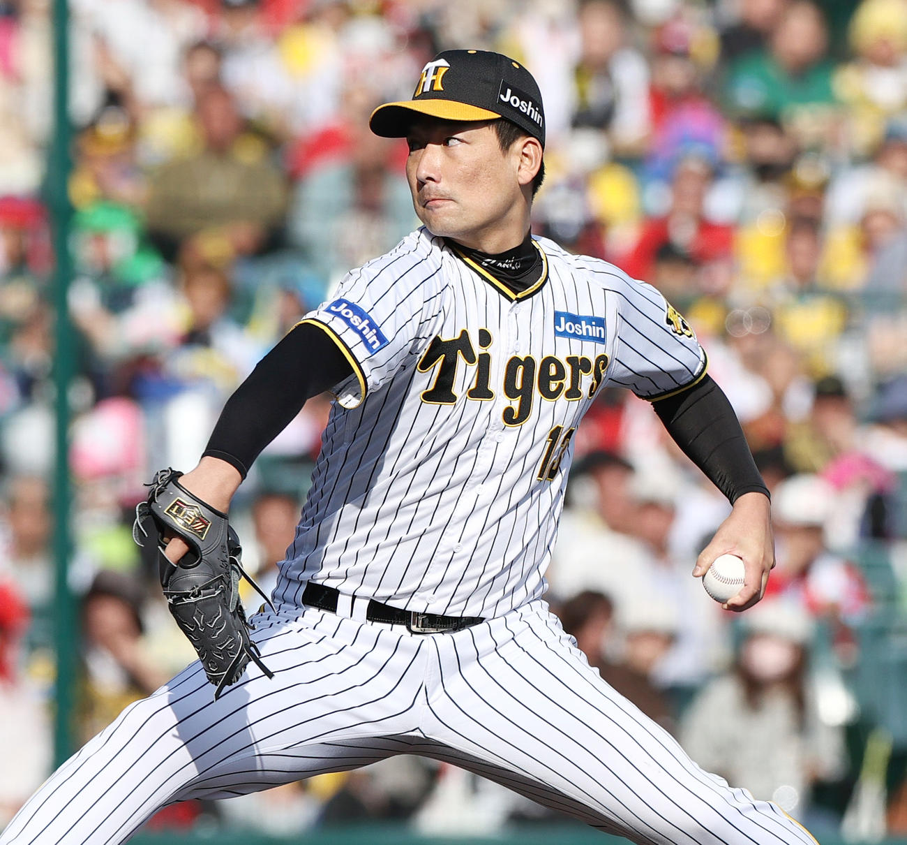 阪神対広島　9回に登板する阪神岩崎（撮影・上山淳一）