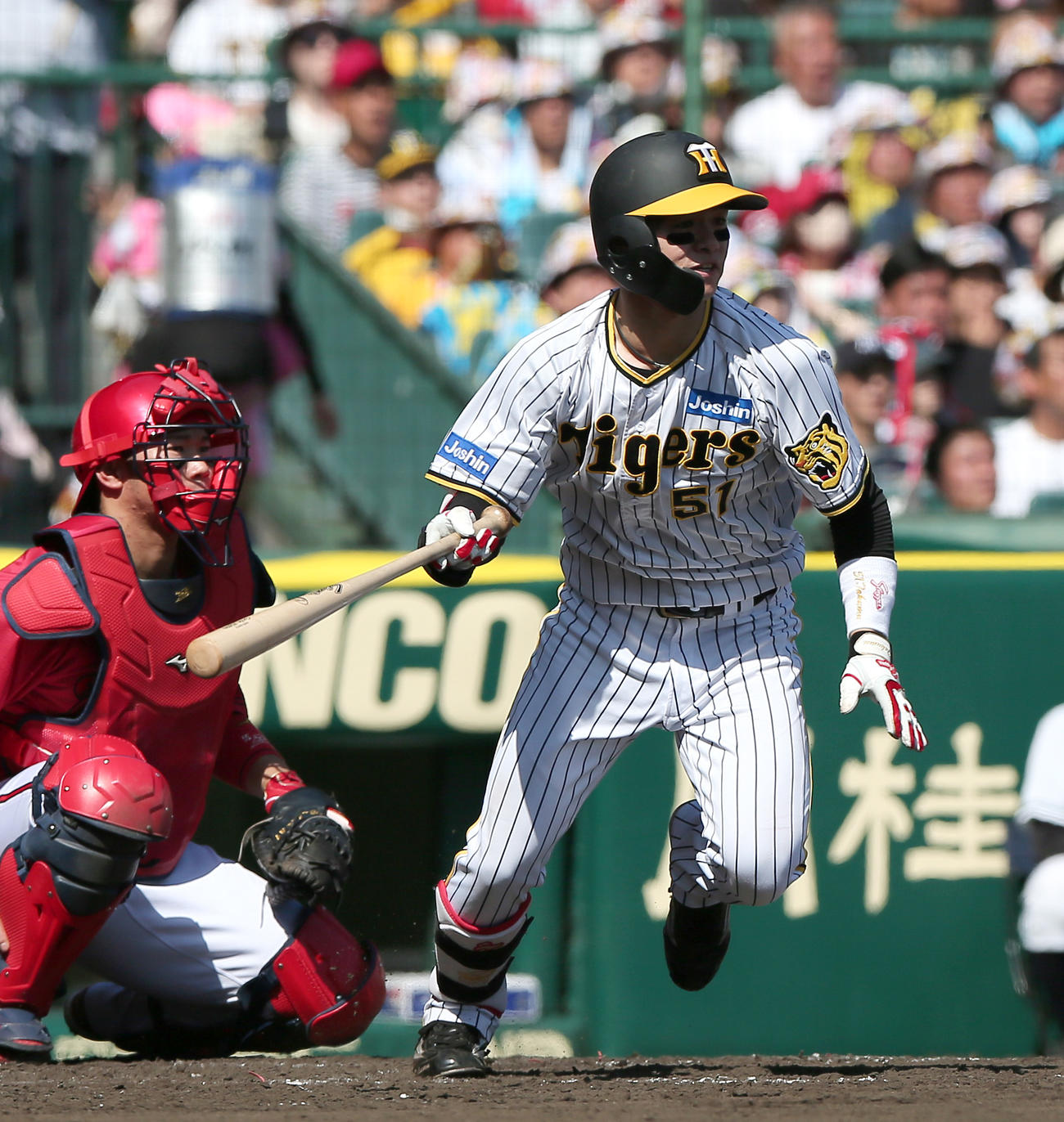 阪神対広島　3回裏阪神2死二塁、中野は先制の右前適時打を放つ（撮影・上山淳一）