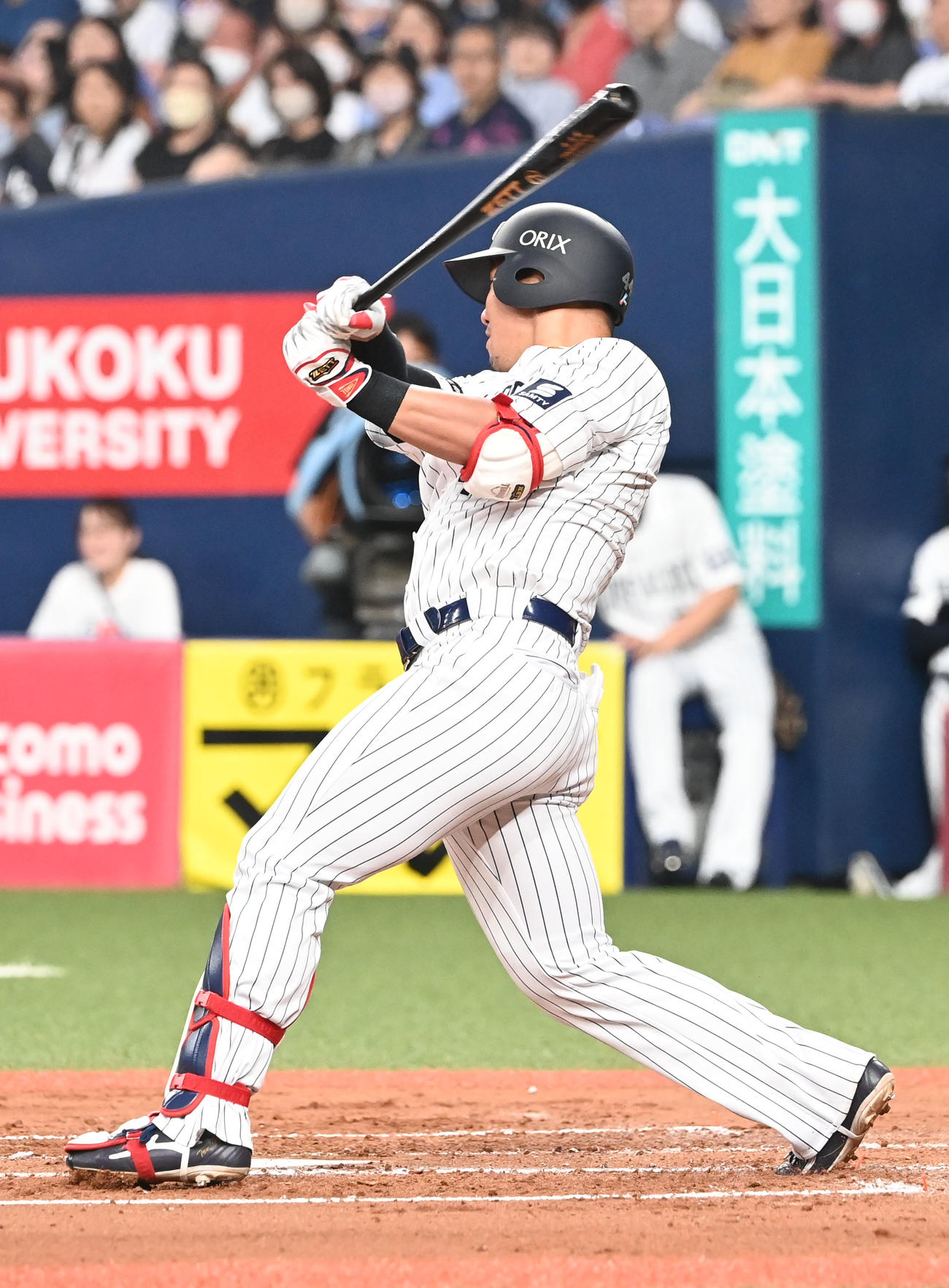 オリックス対日本ハム　2回裏オリックス1死、右前打を放つ頓宮（撮影・和賀正仁）
