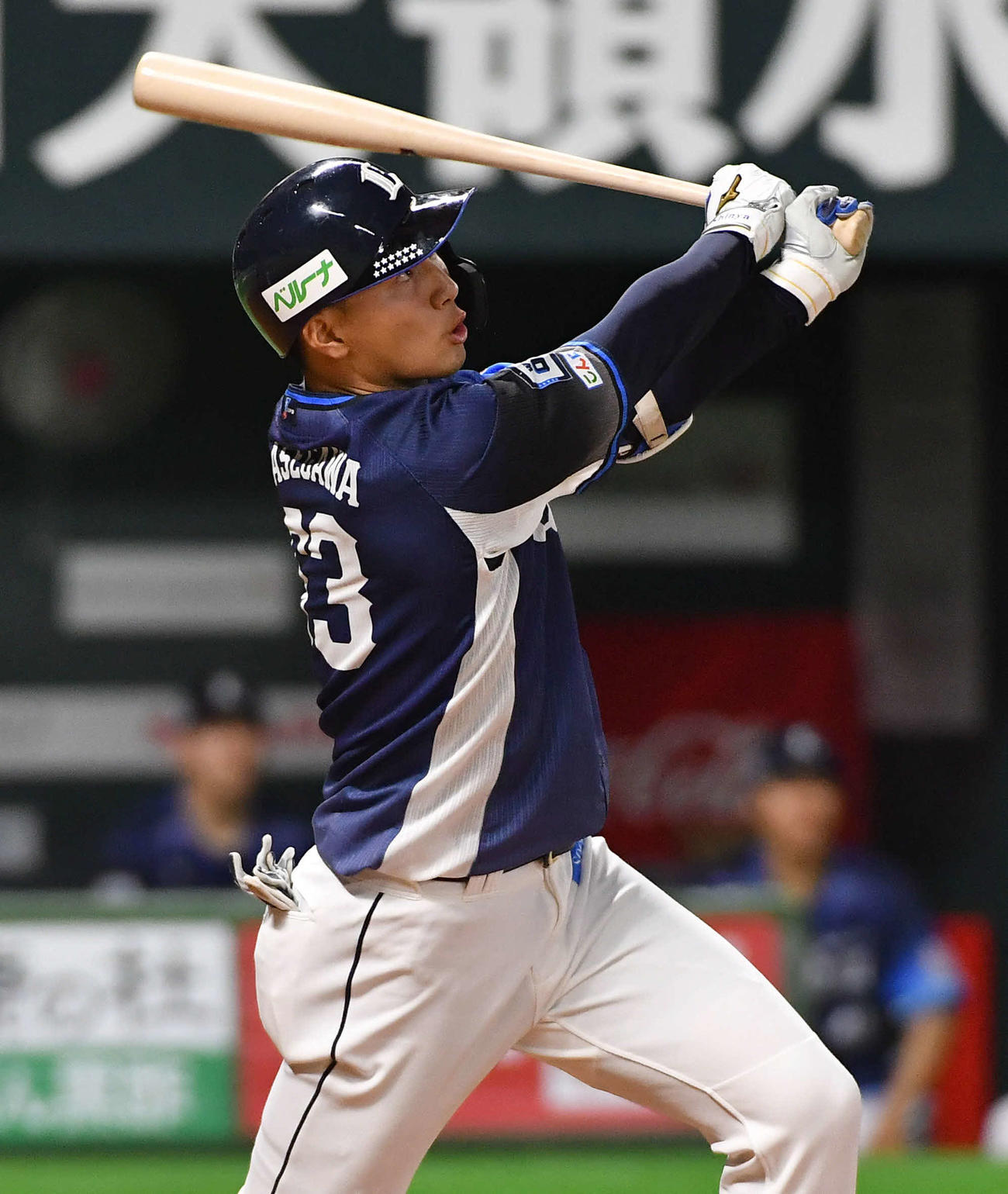 ソフトバンク対西武　4回表西武1死満塁、長谷川は同点の中犠飛を放つ（撮影・岩下翔太）