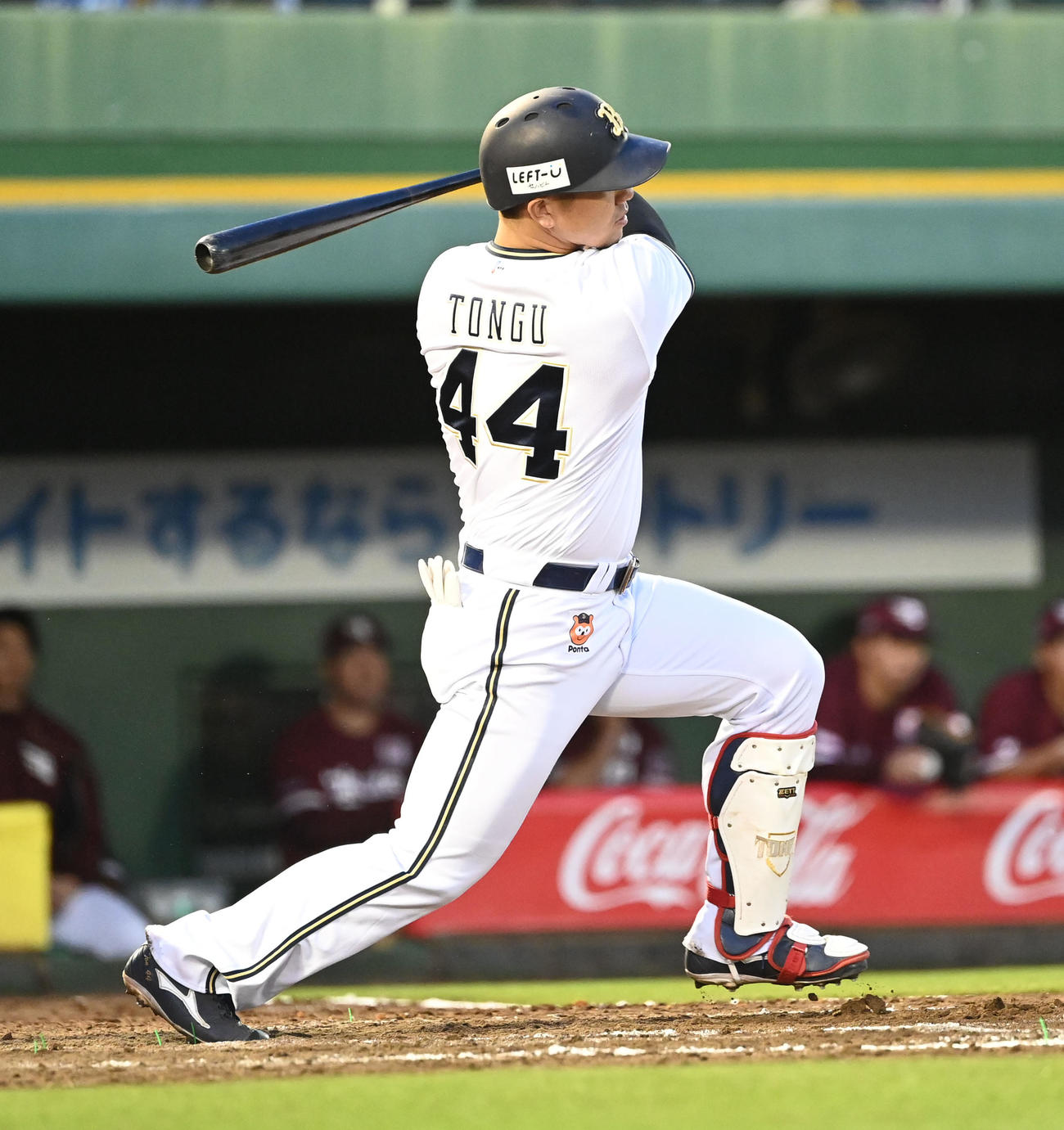 オリックス対楽天　3回裏オリックス1死満塁、左前適時打を放つ頓宮（撮影・和賀正仁）