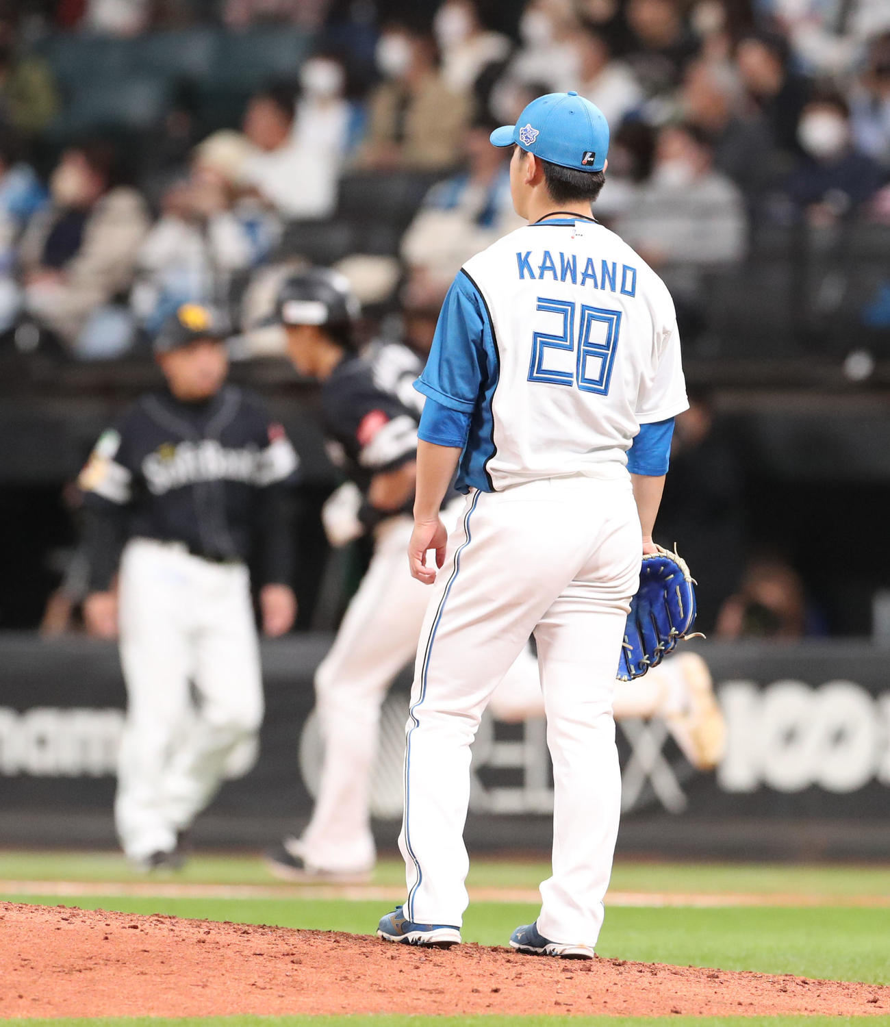 日本ハム対ソフトバンク　6回表ソフトバンク無死、柳田に勝ち越しとなる右越え本塁打を浴びる河野（撮影・佐藤翔太）
