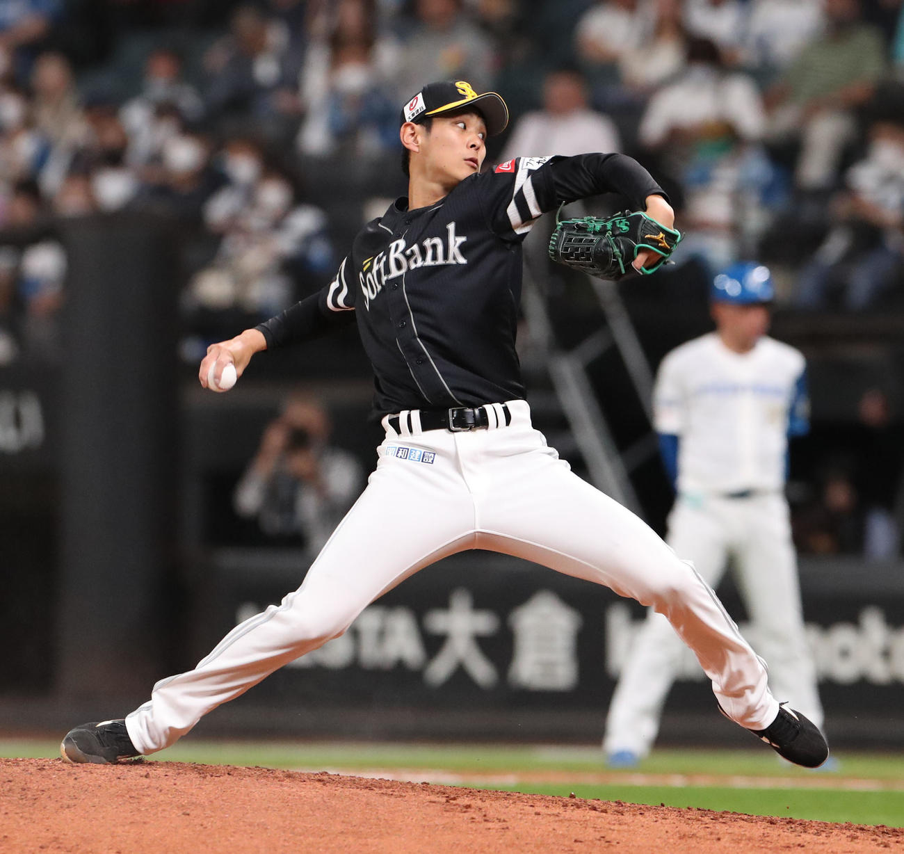 日本ハム対ソフトバンク　ソフトバンク2番手の泉（撮影・佐藤翔太）